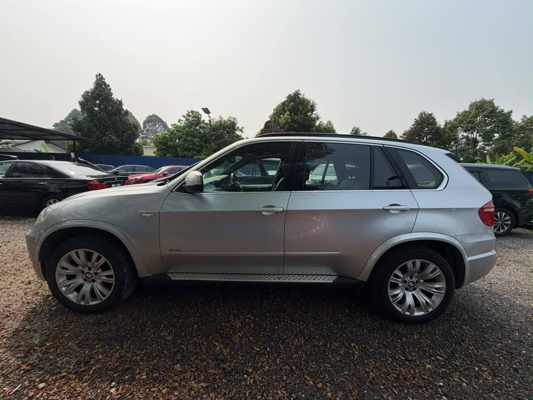BMW BMW X5 — photo 5