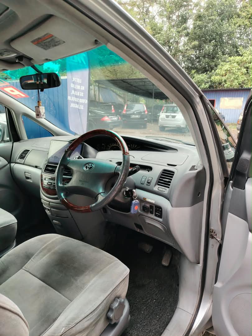 Toyota Toyota Estima 3.0 G — photo 13