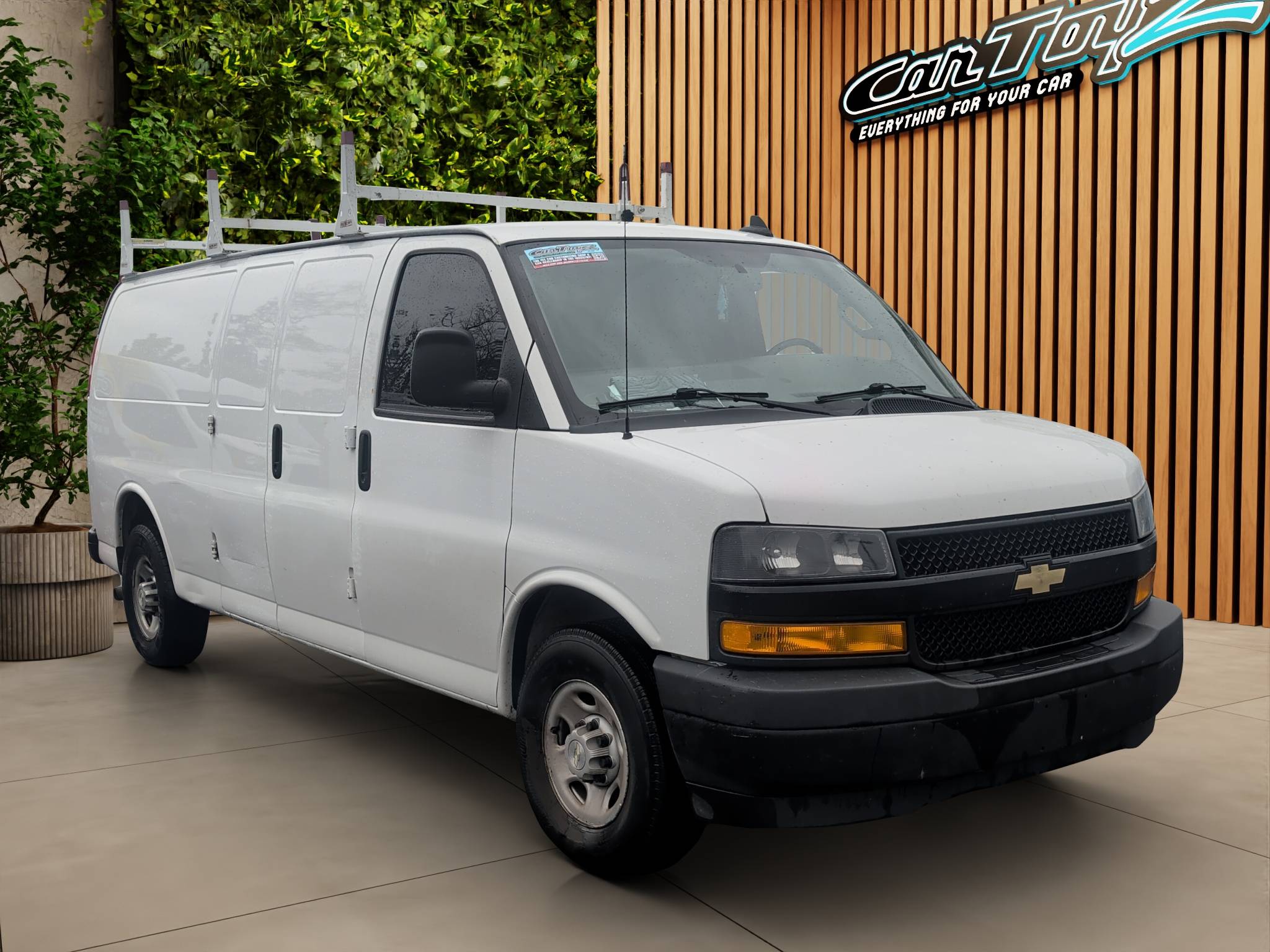 2021 CHEVROLET EXPRESS 2500 WORK VAN CARGO • 81K MILES EXTENDED CARGO VAN • 4.3L V6 • 8-SPEED AUTOMATIC • TOW HITCH • LIMITED SLIP DIFFERENTIAL • BACKUP CAMERA for sale near Atlantic City, NJ - Distinctive Car Toyz