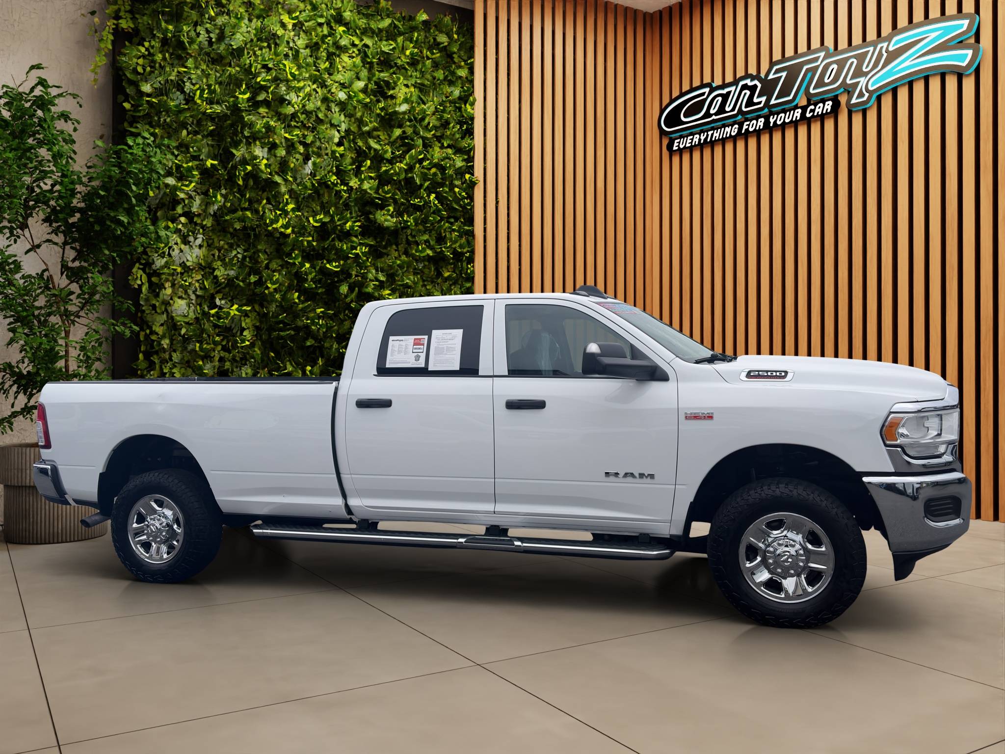 2022 RAM 2500 TRADESMAN CREW CAB 4X4 LONG BOX • 94K MILES • 6.4L HEMI V8 8-SPEED AUTOMATIC • 5TH WHEEL/GOOSENECK PREP • SPRAY-IN BEDLINER • TRAILER BRAKE CONTROLLER Thumbnail