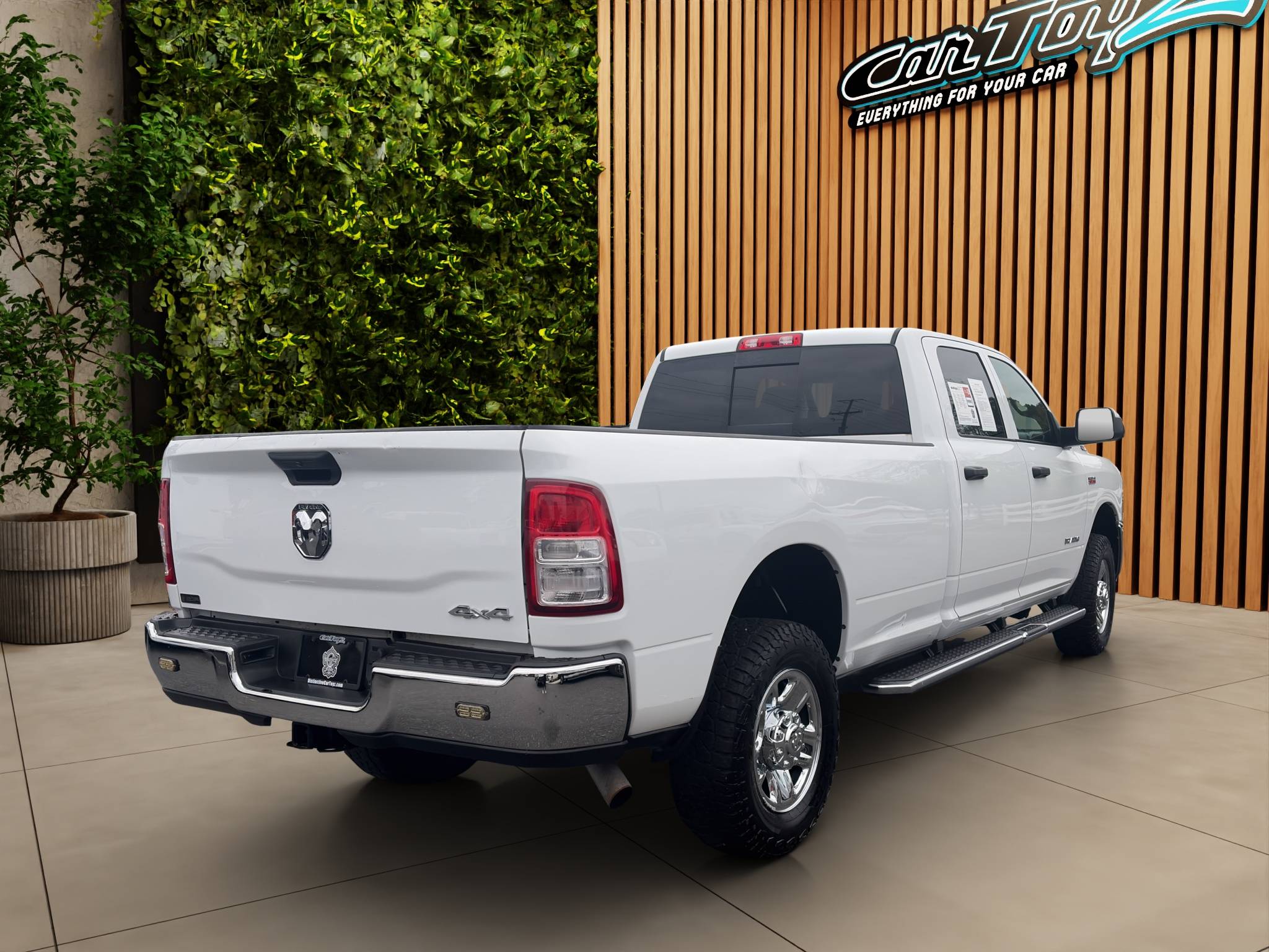 2022 RAM 2500 TRADESMAN CREW CAB 4X4 LONG BOX • 94K MILES • 6.4L HEMI V8 8-SPEED AUTOMATIC • 5TH WHEEL/GOOSENECK PREP • SPRAY-IN BEDLINER • TRAILER BRAKE CONTROLLER Thumbnail