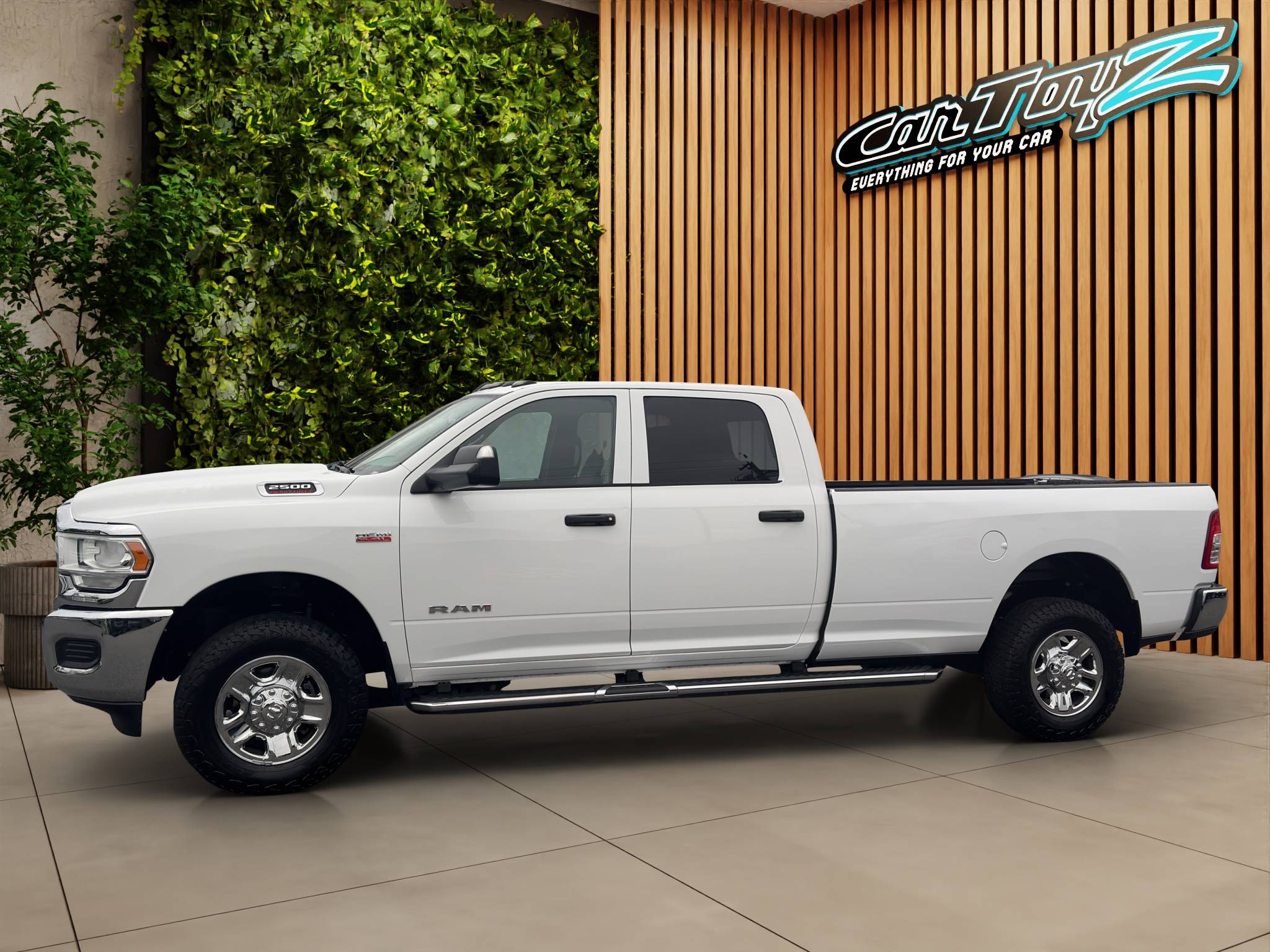 2022 RAM 2500 TRADESMAN CREW CAB 4X4 LONG BOX • 94K MILES • 6.4L HEMI V8 8-SPEED AUTOMATIC • 5TH WHEEL/GOOSENECK PREP • SPRAY-IN BEDLINER • TRAILER BRAKE CONTROLLER Thumbnail
