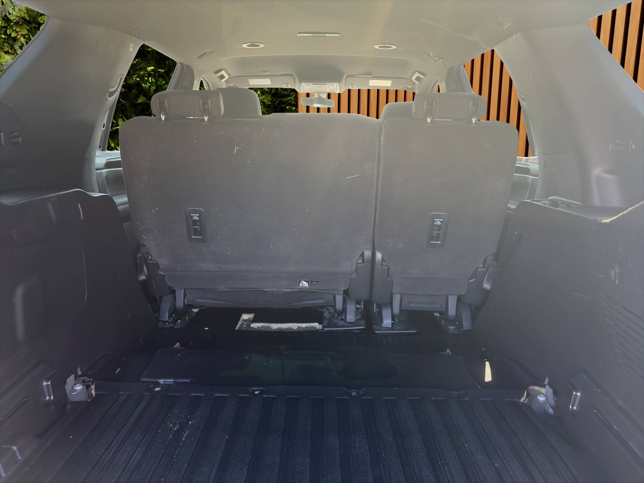 2021 CHEVROLET TAHOE COMMERCIAL FLEET • 1 OWNER • ONLY 47K MILES 5.3L ECOTEC3 V8 • 4WD • 10-SPEED AUTOMATIC • FULL-SIZE SUV • COMMERCIAL FLEET Thumbnail