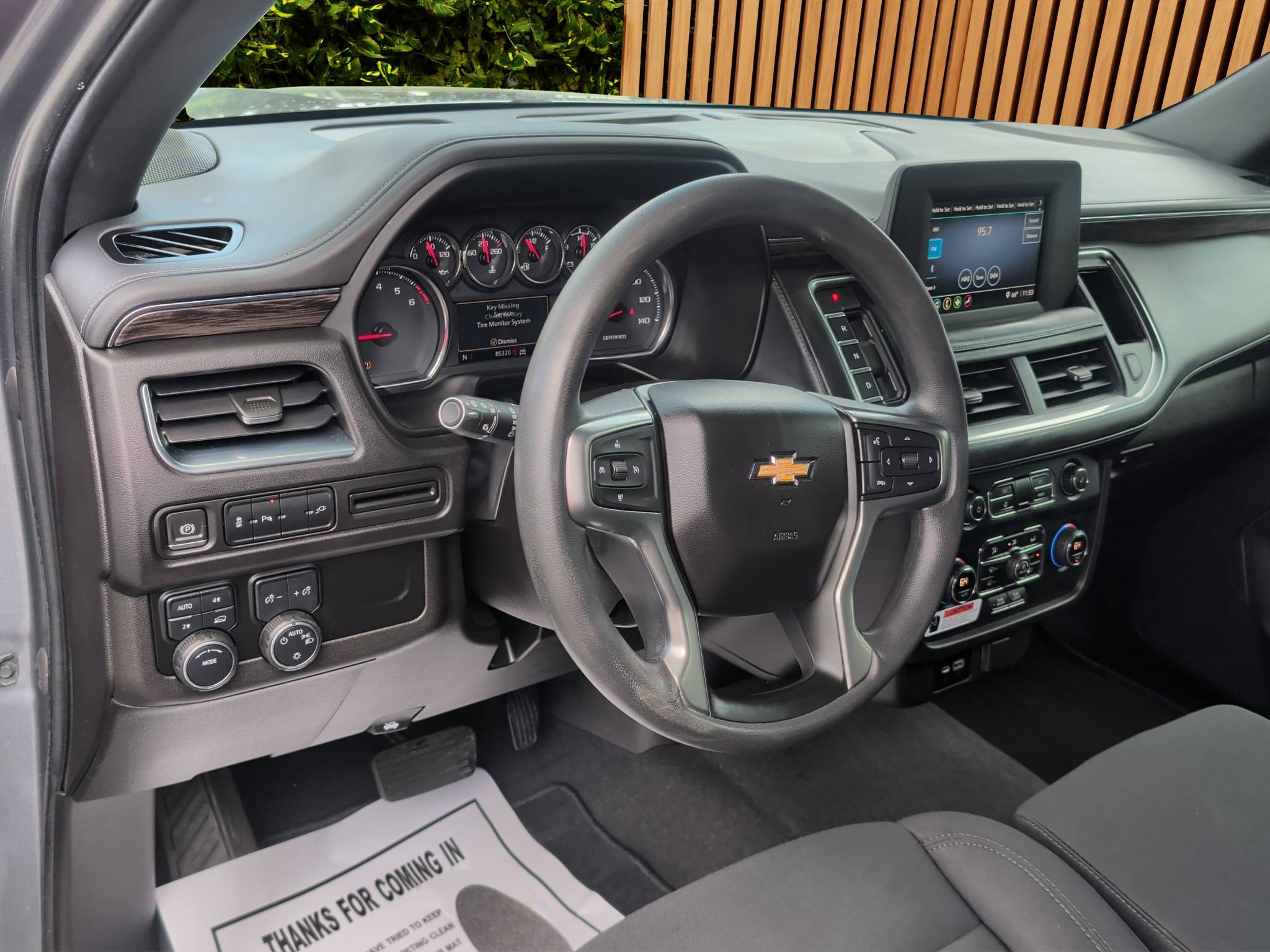 2021 CHEVROLET TAHOE COMMERCIAL FLEET • CLEAN CARFAX • 1 OWNER ONLY 85K MILES • 5.3L ECOTEC3 V8 • 4WD • 10-SPEED AUTOMATIC • SATIN STEEL METALLIC Thumbnail