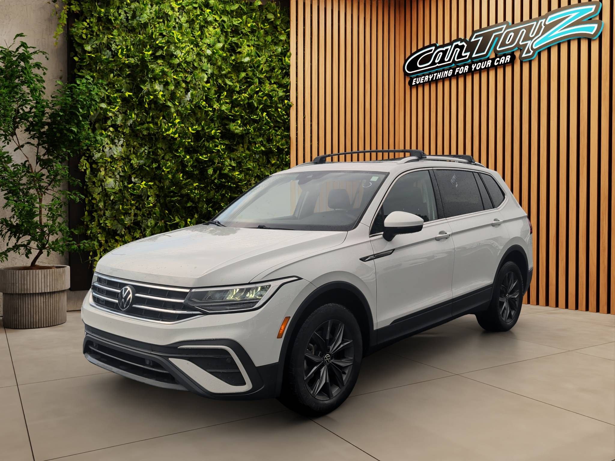 2024 VOLKSWAGEN TIGUAN 2.0T SE • CLEAN CARFAX • 1 OWNER • 79K MILES 2.0L TSI TURBO • AWD • 8-SPEED AUTOMATIC • TIPTRONIC • PURE WHITE • SE Thumbnail