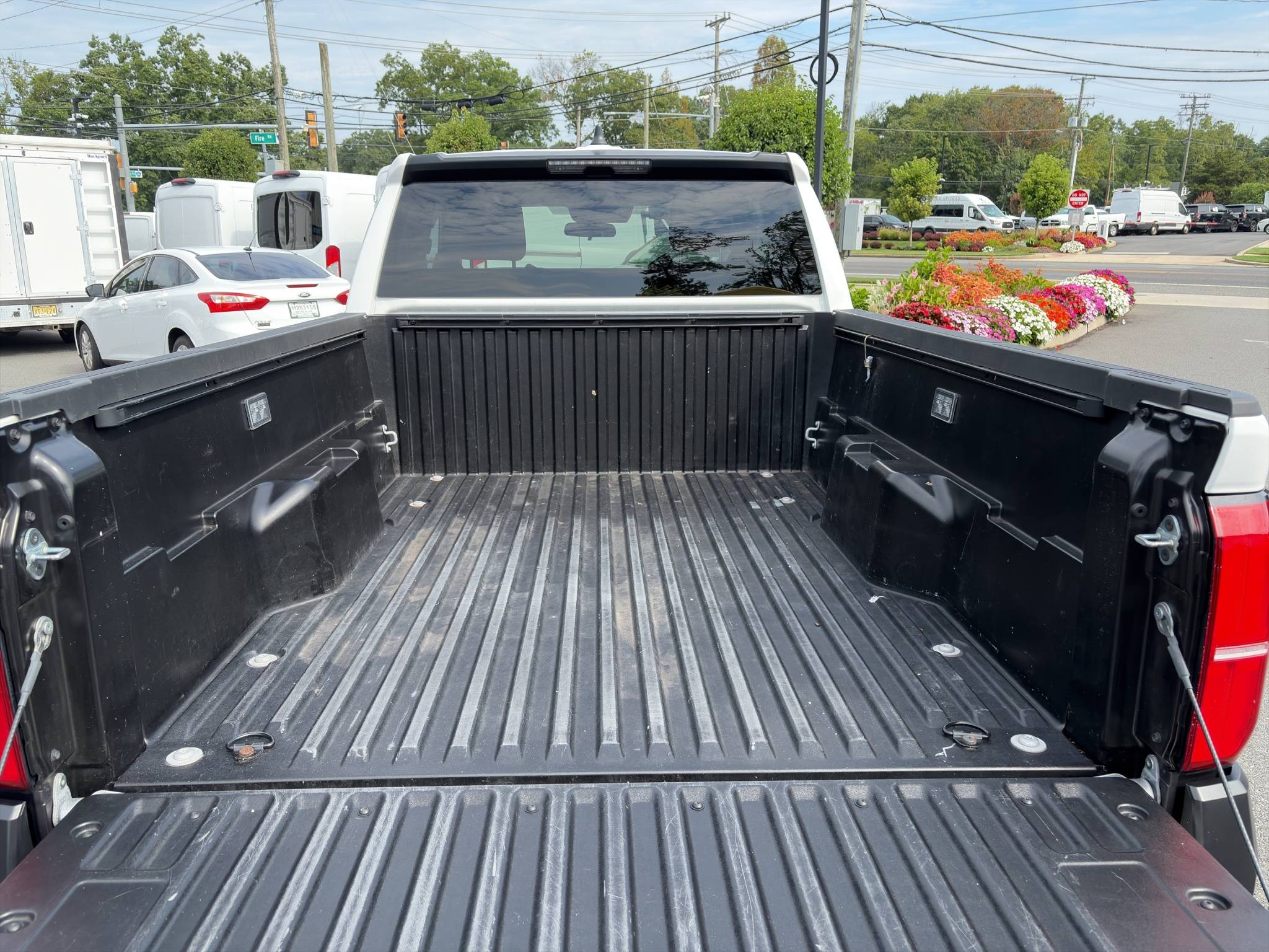 2025 TOYOTA TACOMA SR XTRA CAB LONG BED • CLEAN CARFAX • 30K MILES 2.4L TURBO • 8-SPEED AUTOMATIC • REAR-WHEEL DRIVE • 1,460 LB PAYLOAD • ADAPTIVE CRUISE CONTROL Thumbnail
