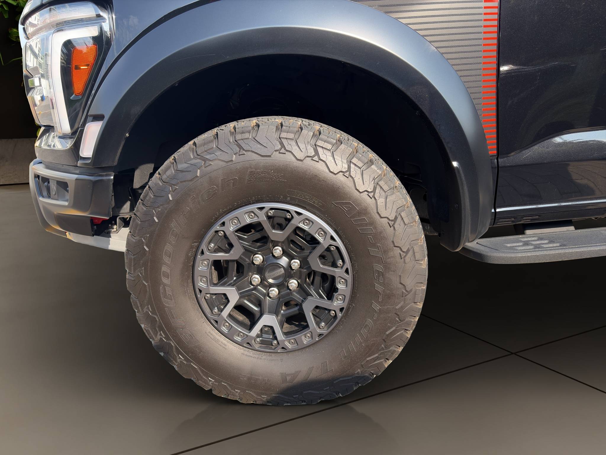 2025 FORD F-150 RAPTOR R • CLEAN CARFAX • ONLY 7,945 MILES 5.2L SUPERCHARGED V8 • 4X4 • RAPTOR R • RECARO LEATHER • 37" ALL-TERRAIN TIRES Thumbnail