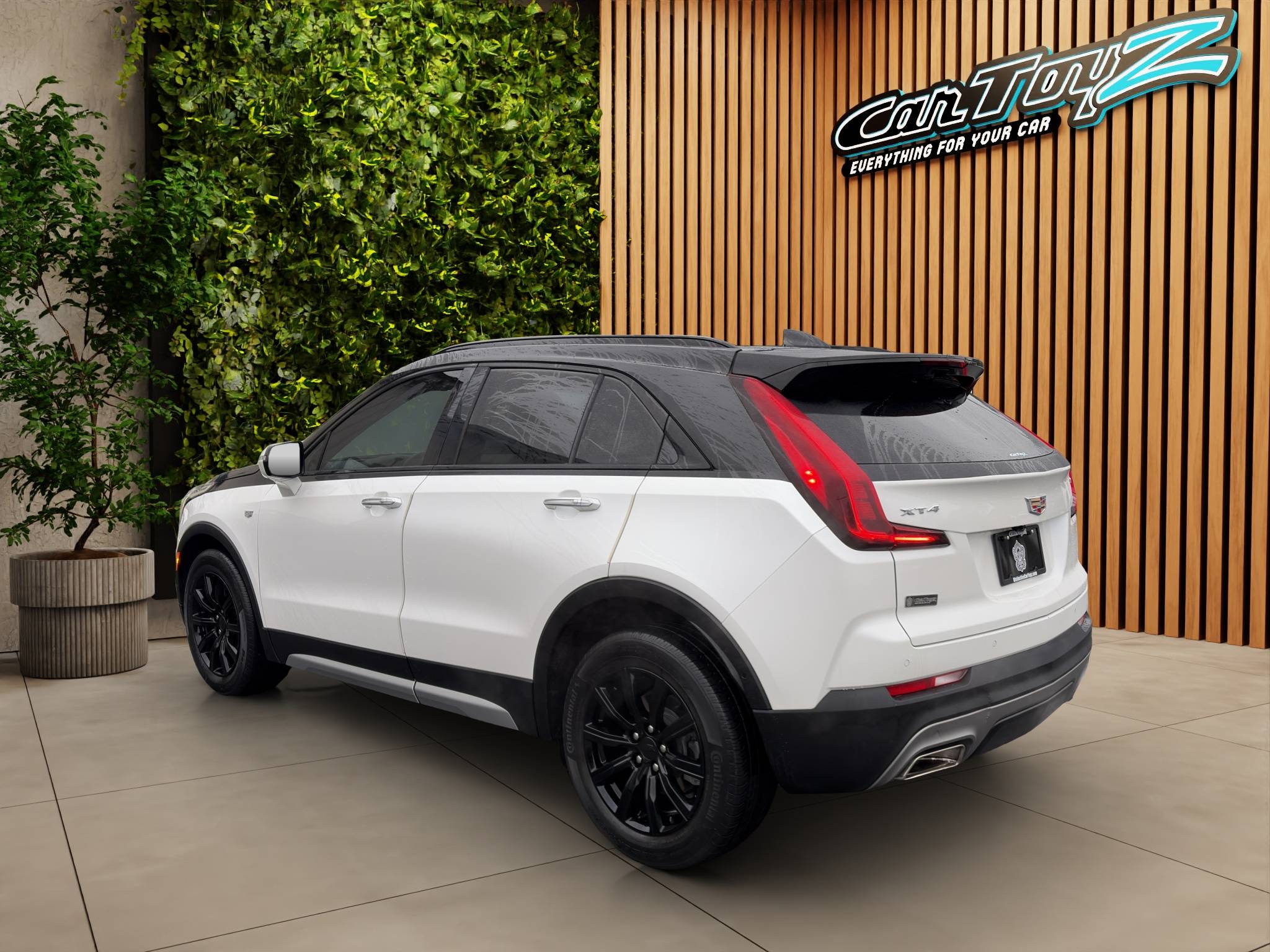2022 CADILLAC XT4 PREMIUM LUXURY • 1 OWNER • CLEAN CARFAX ONLY 39K MILES • 2.0L TURBO • FWD • POWER SUNROOF • HEATED SEATS • AERIAL VIEW • APPLE CARPLAY Thumbnail
