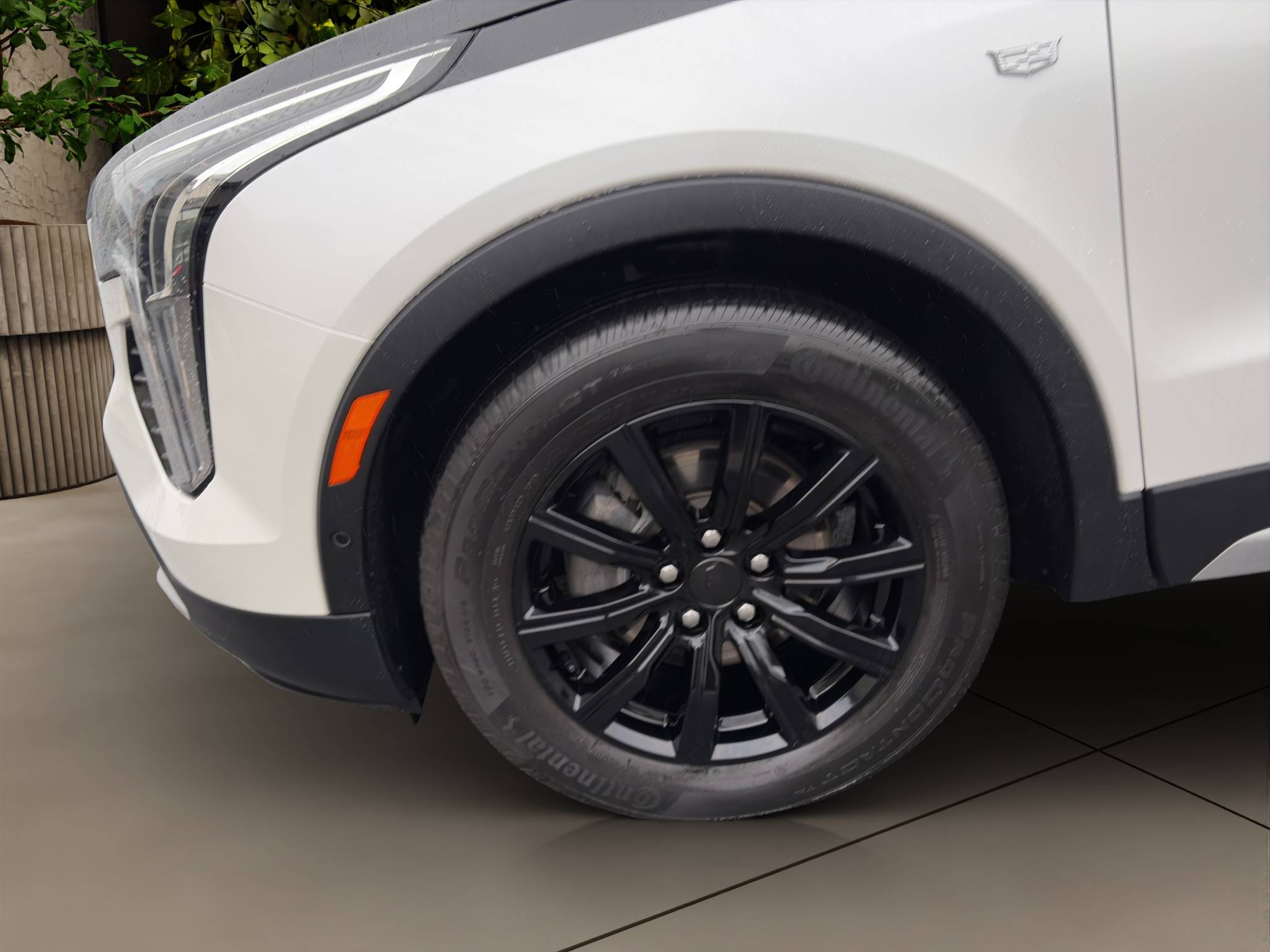 2022 CADILLAC XT4 PREMIUM LUXURY • 1 OWNER • CLEAN CARFAX ONLY 39K MILES • 2.0L TURBO • FWD • POWER SUNROOF • HEATED SEATS • AERIAL VIEW • APPLE CARPLAY Thumbnail