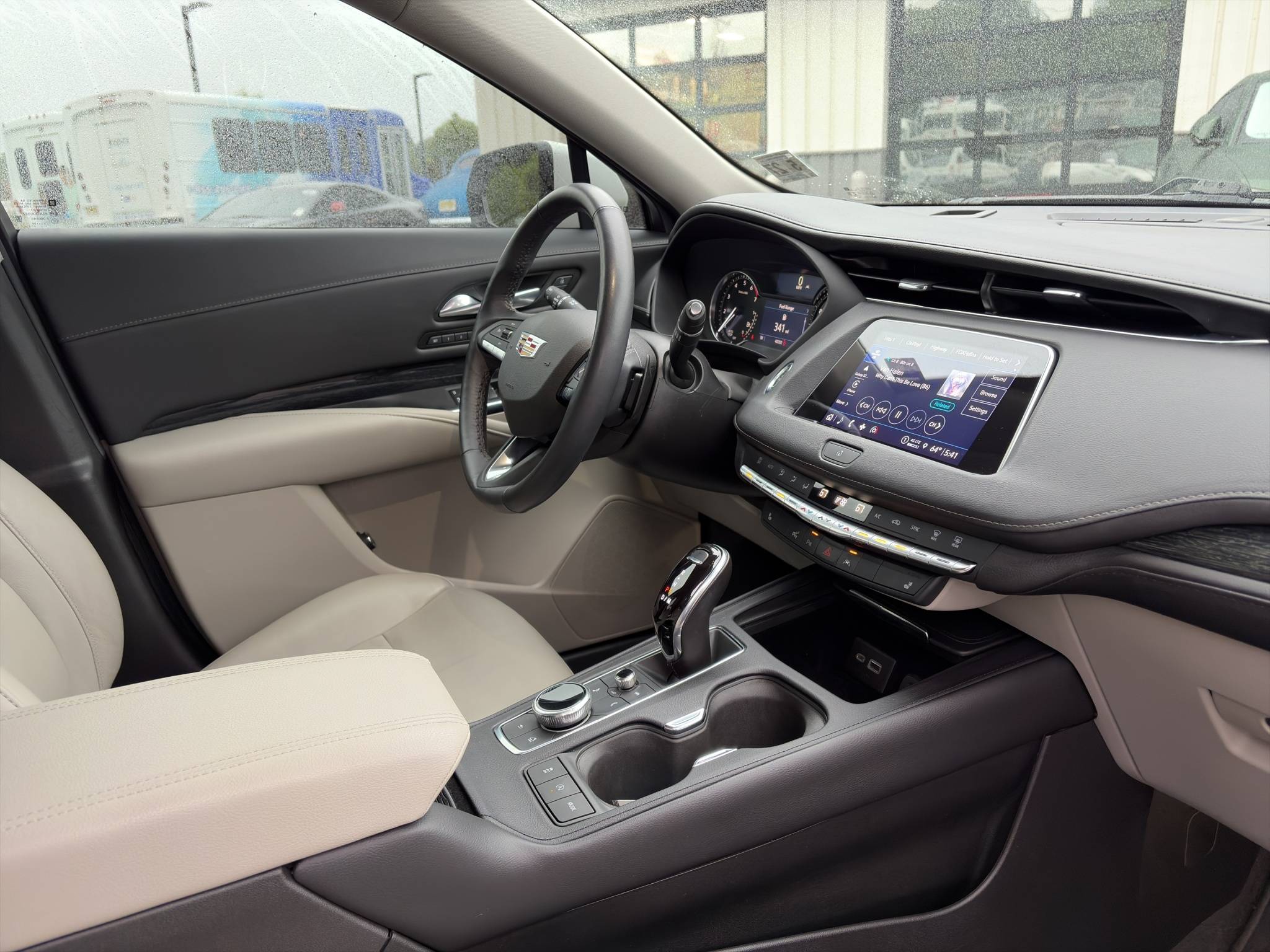 2022 CADILLAC XT4 PREMIUM LUXURY • 1 OWNER • CLEAN CARFAX ONLY 39K MILES • 2.0L TURBO • FWD • POWER SUNROOF • HEATED SEATS • AERIAL VIEW • APPLE CARPLAY Thumbnail