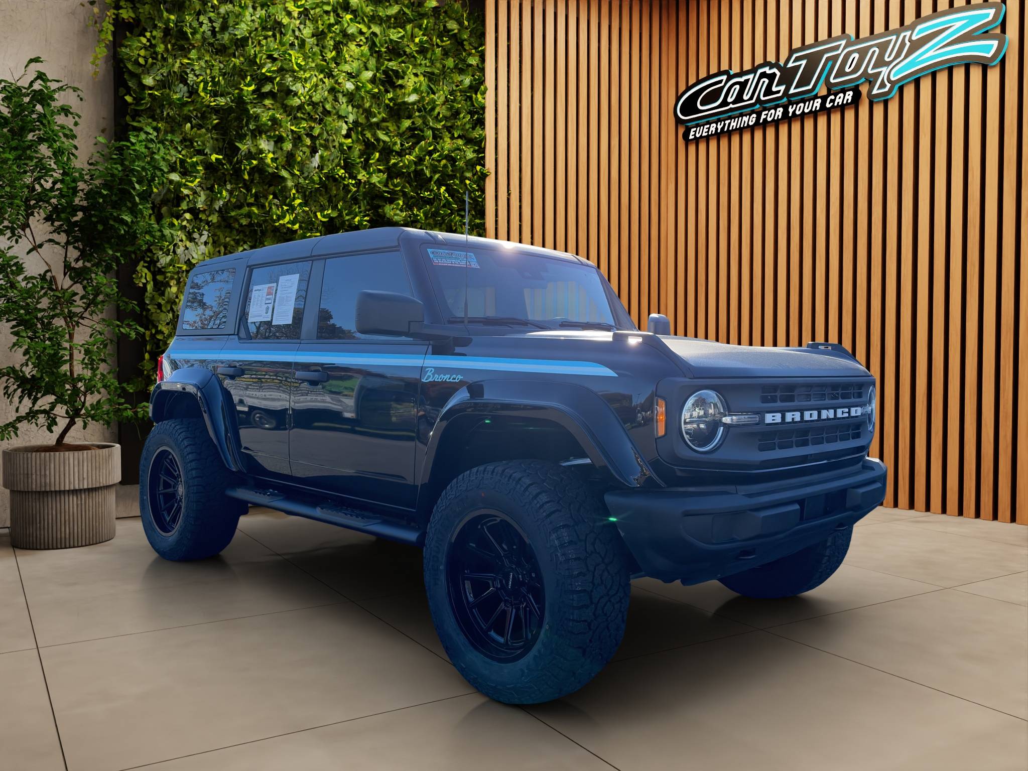 2025 FORD BRONCO BIG BEND 4X4 • CLEAN CARFAX • 1 OWNER ONLY 38K MILES • 2.3L ECOBOOST • 10-SPEED AUTOMATIC • HARDTOP • 32" ALL-TERRAIN TIRES • REMOVABLE TOP for sale in Egg Harbor Township, NJ at Distinctive Car Toyz