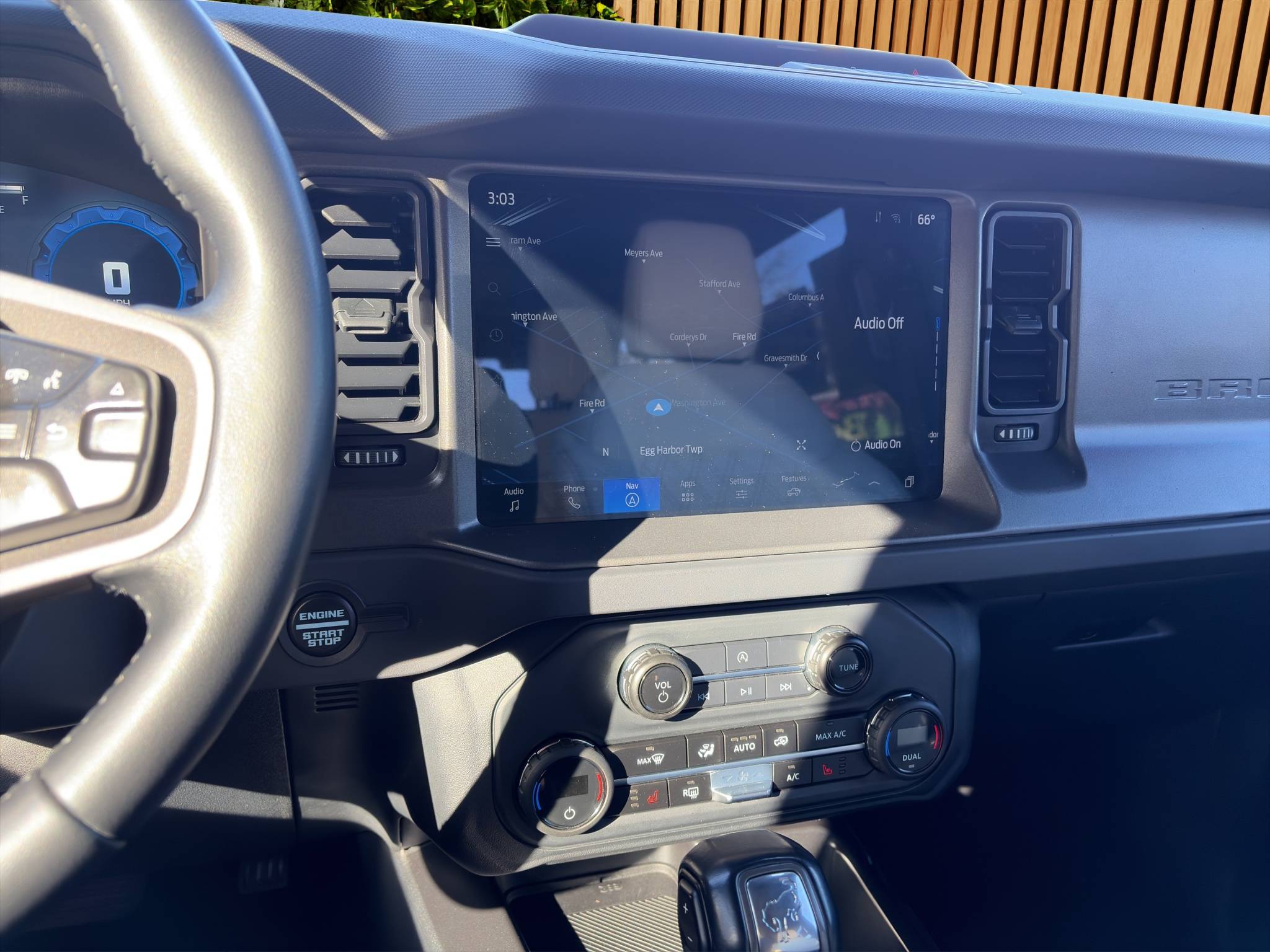 2025 FORD BRONCO BIG BEND 4X4 • CLEAN CARFAX • 1 OWNER ONLY 38K MILES • 2.3L ECOBOOST • 10-SPEED AUTOMATIC • HARDTOP • 32" ALL-TERRAIN TIRES • REMOVABLE TOP Thumbnail