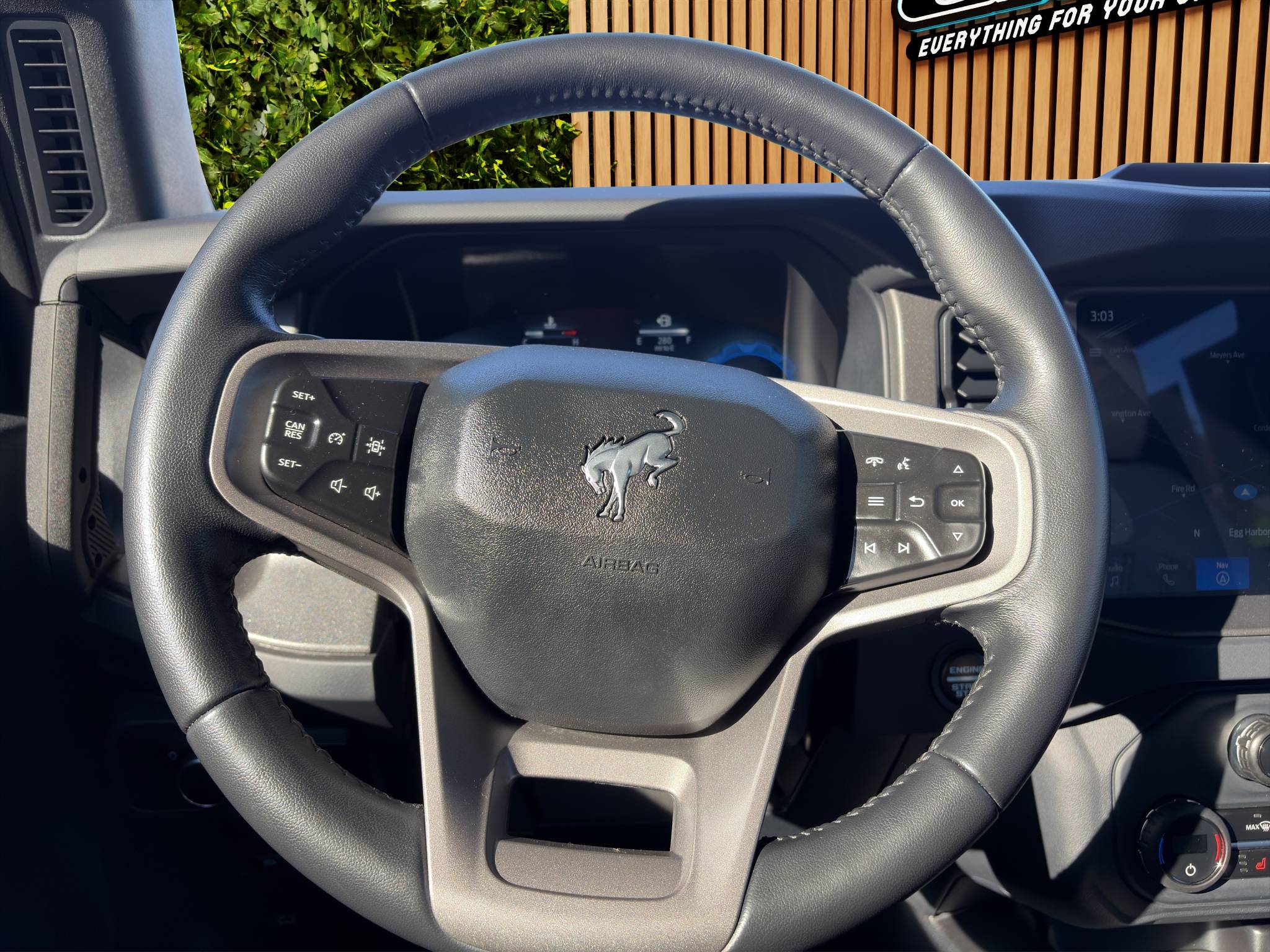 2025 FORD BRONCO BIG BEND 4X4 • CLEAN CARFAX • 1 OWNER ONLY 38K MILES • 2.3L ECOBOOST • 10-SPEED AUTOMATIC • HARDTOP • 32" ALL-TERRAIN TIRES • REMOVABLE TOP Thumbnail