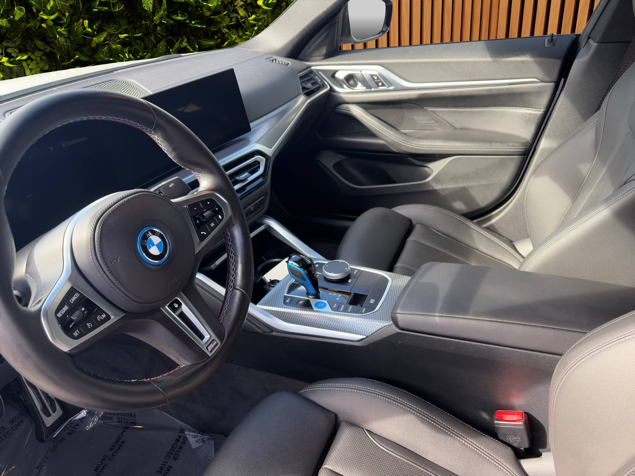 2023 BMW i4 M50 xDRIVE • CLEAN CARFAX • 1 OWNER ONLY 22K MILES • 536 HP ELECTRIC • AWD • PREMIUM PACKAGE • HEADS-UP DISPLAY • BMW CURVED DISPLAY Thumbnail