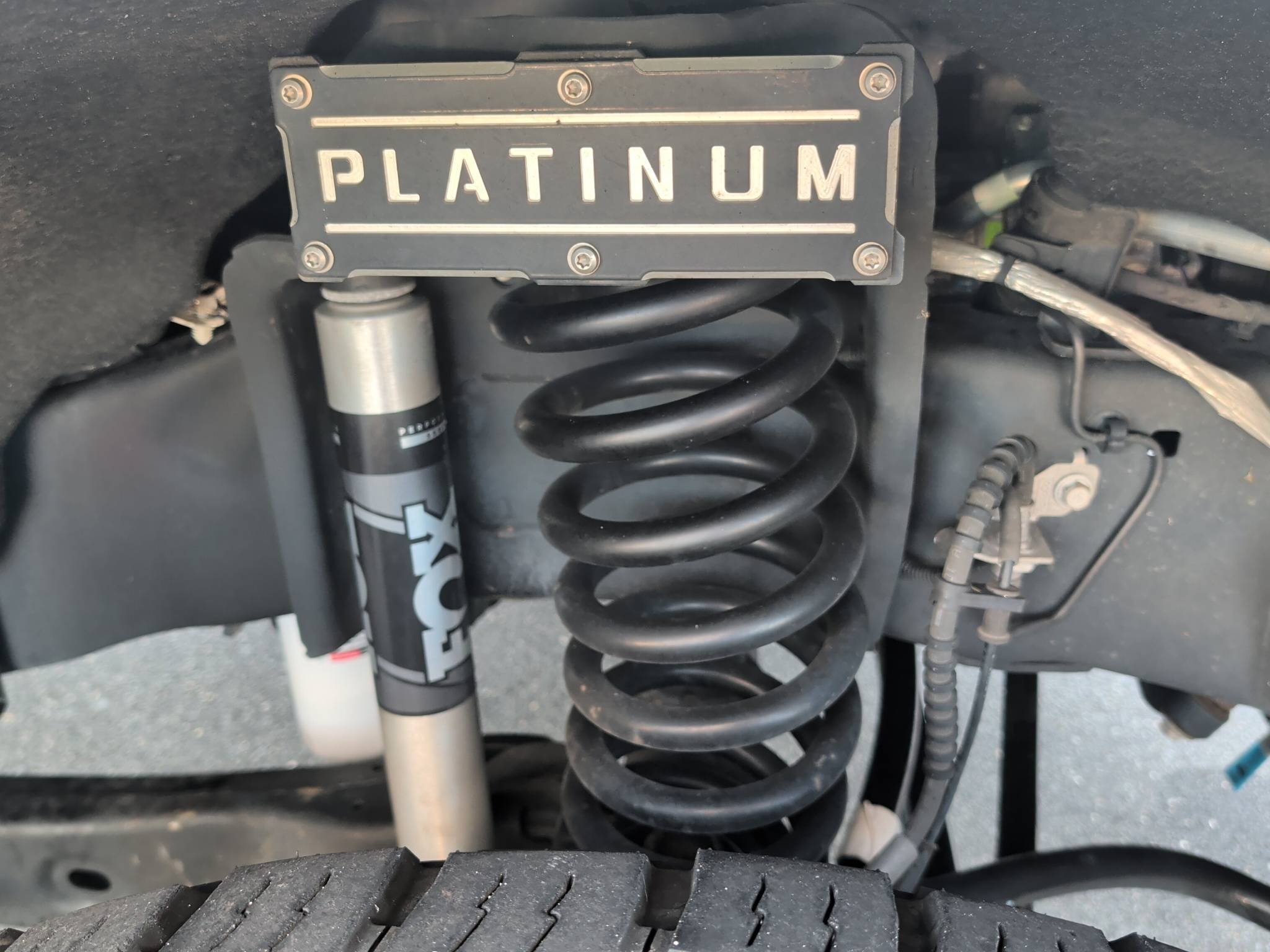 2024 Ford F-350SD Platinum Thumbnail