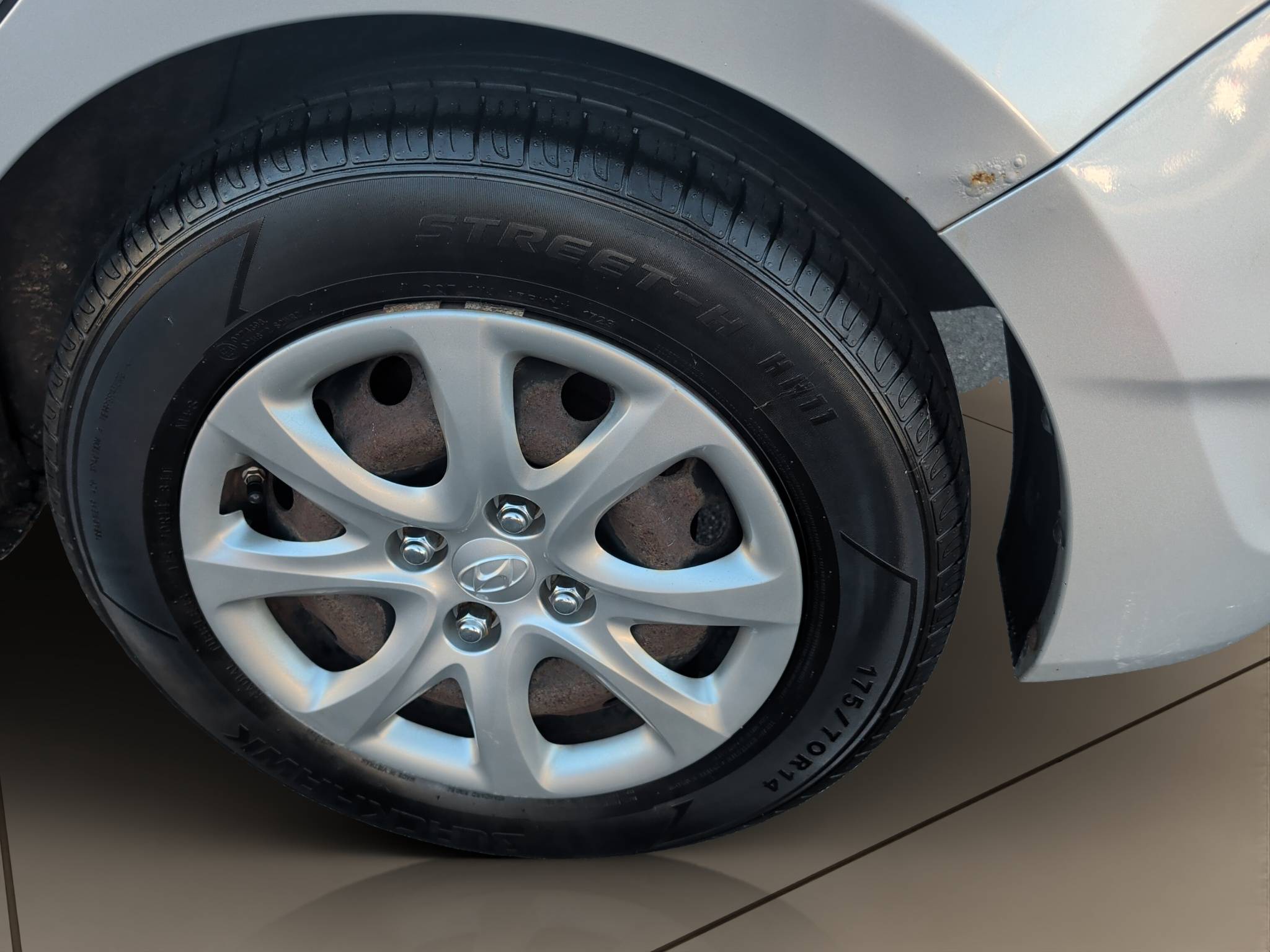 2013 HYUNDAI ACCENT GS • DEALER SPECIAL • AS-IS 113,552 MILES • 1.6L 4-CYLINDER • AUTOMATIC • HATCHBACK • AFFORDABLE TRANSPORTATION 🔥 2013 HYUNDAI ACCENT GS • 113,552 MILES • FWD • 1.6L 4-CYLINDER • AS-IS SPECIAL Thumbnail