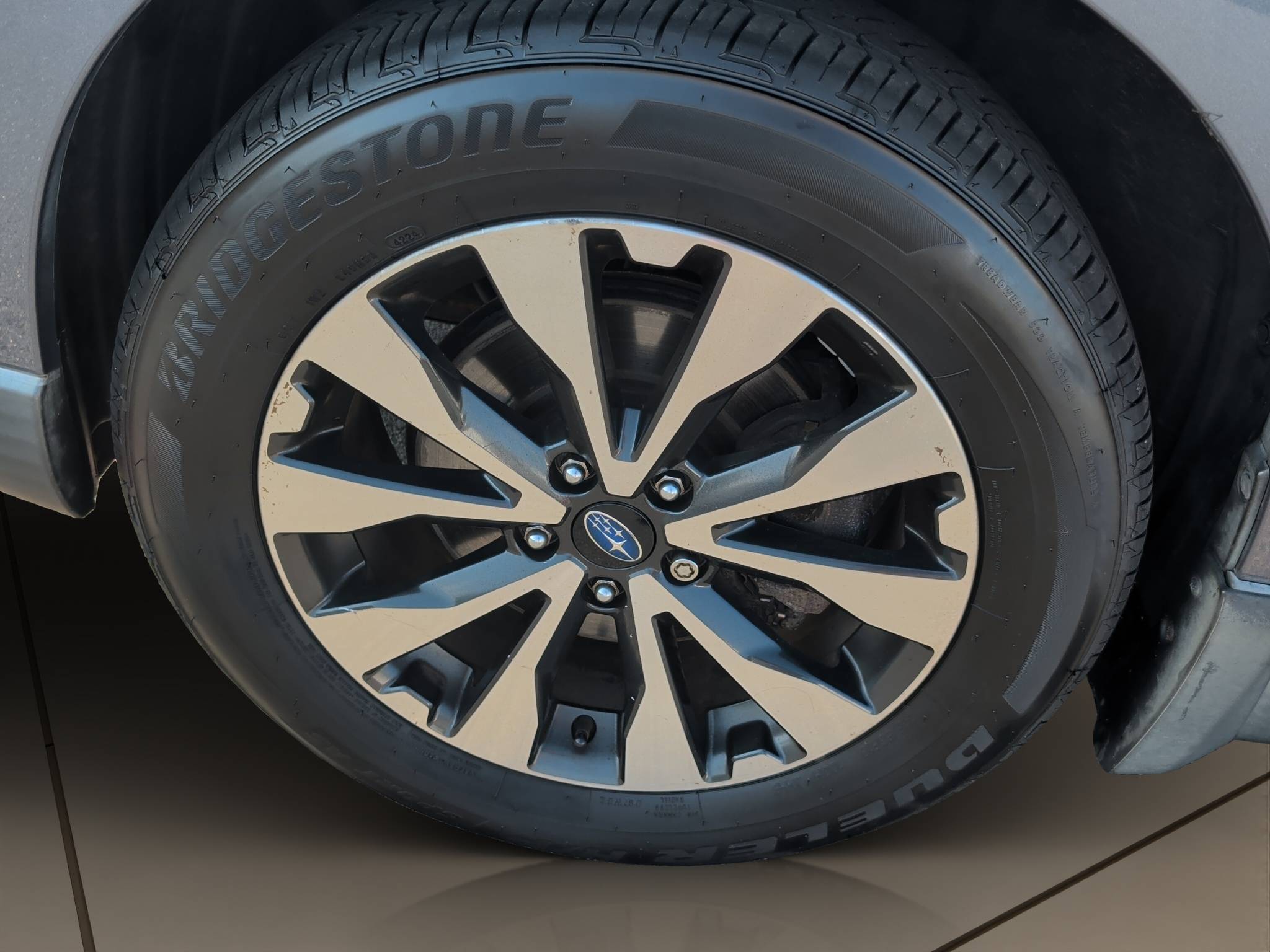 2017 Subaru Outback 2.5i Limited. Thumbnail