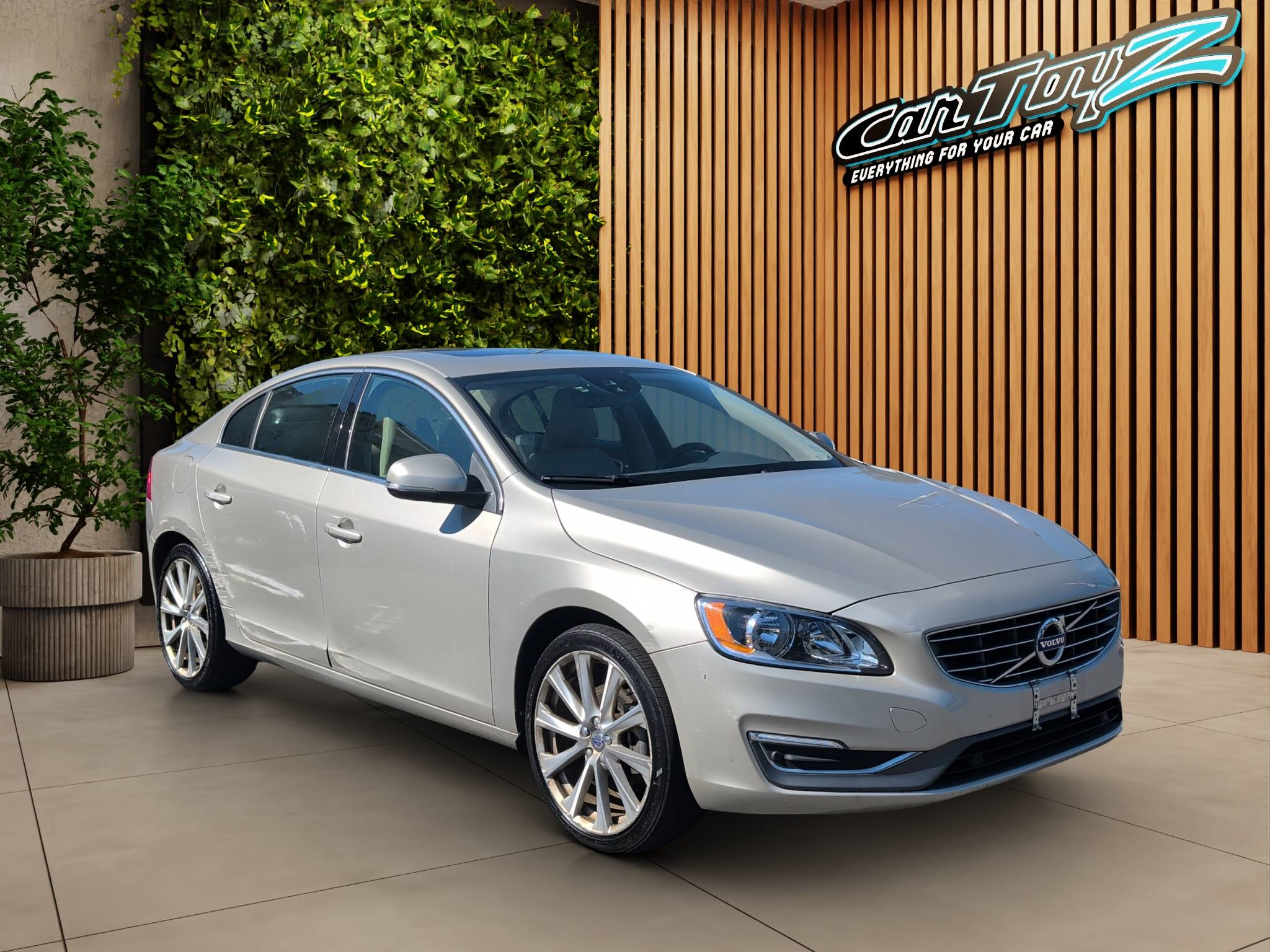 2018 VOLVO S60 INSCRIPTION T5 — LUXURY MEETS VALUE! 1 OWNER • TURBOCHARGED PERFORMANCE • AS-IS DEALER SPECIAL