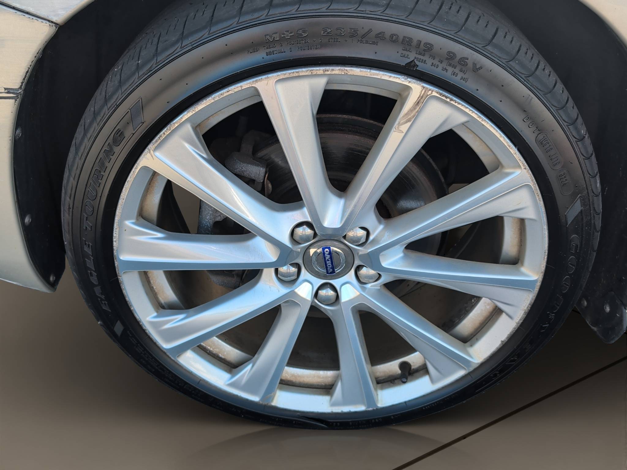 2018 VOLVO S60 INSCRIPTION T5 — LUXURY MEETS VALUE! 1 OWNER • TURBOCHARGED PERFORMANCE • AS-IS DEALER SPECIAL Thumbnail