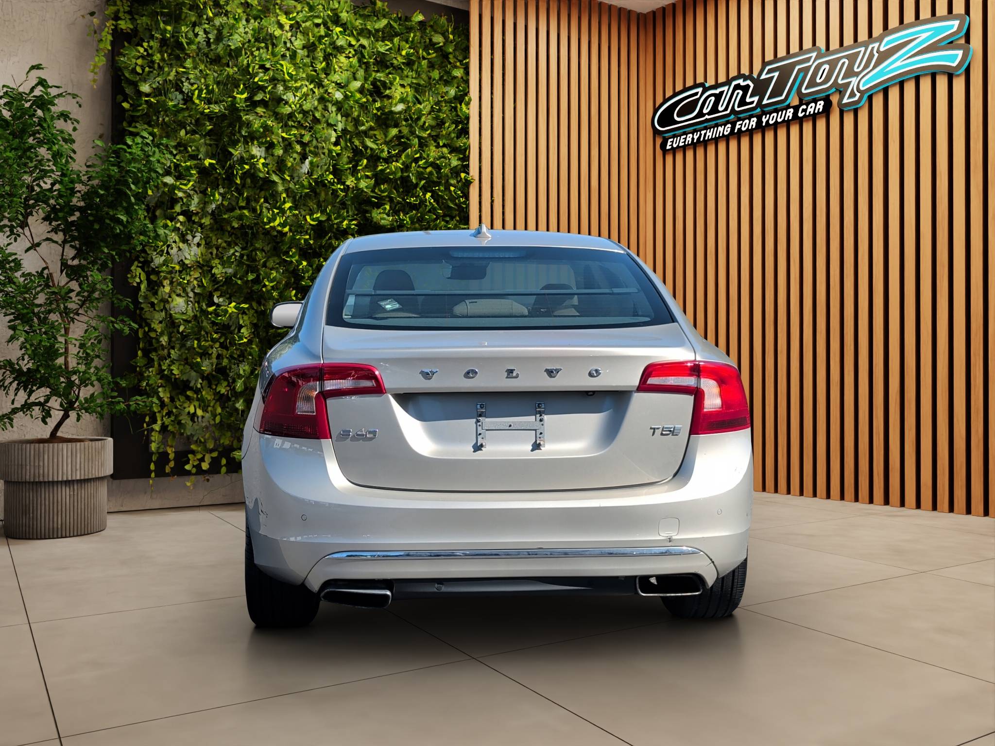2018 VOLVO S60 INSCRIPTION T5 — LUXURY MEETS VALUE! 1 OWNER • TURBOCHARGED PERFORMANCE • AS-IS DEALER SPECIAL Thumbnail
