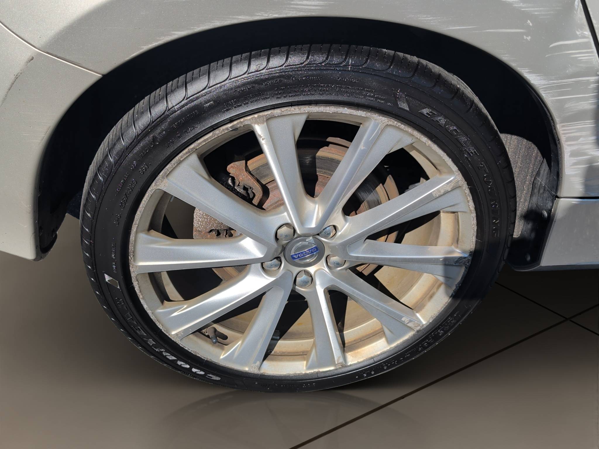 2018 VOLVO S60 INSCRIPTION T5 — LUXURY MEETS VALUE! 1 OWNER • TURBOCHARGED PERFORMANCE • AS-IS DEALER SPECIAL Thumbnail