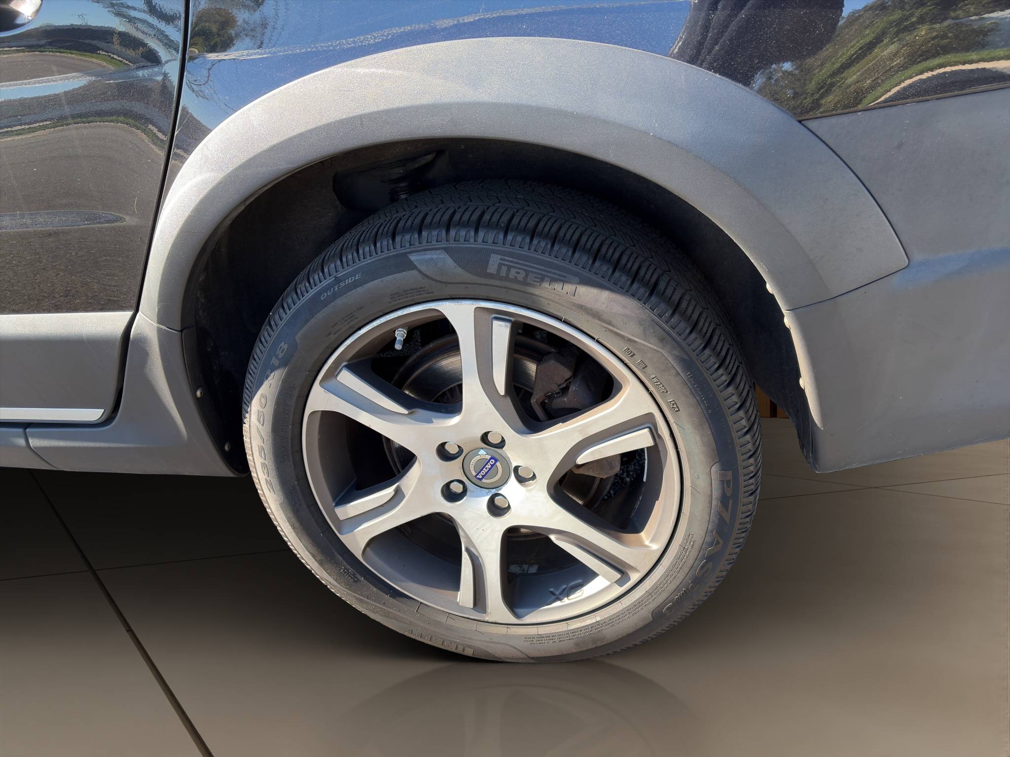 2013 VOLVO XC70 T6 • DEALER SPECIAL • AS-IS  154,003 MILES • TURBOCHARGED I6 • AWD • GEARTRONIC AUTOMATIC • CLEAN CARFAX  🔥 CLEAN CARFAX • 1 OWNER • 154,003 MILES • 2013 VOLVO XC70 T6 • AWD • AS-IS SPECIAL Thumbnail