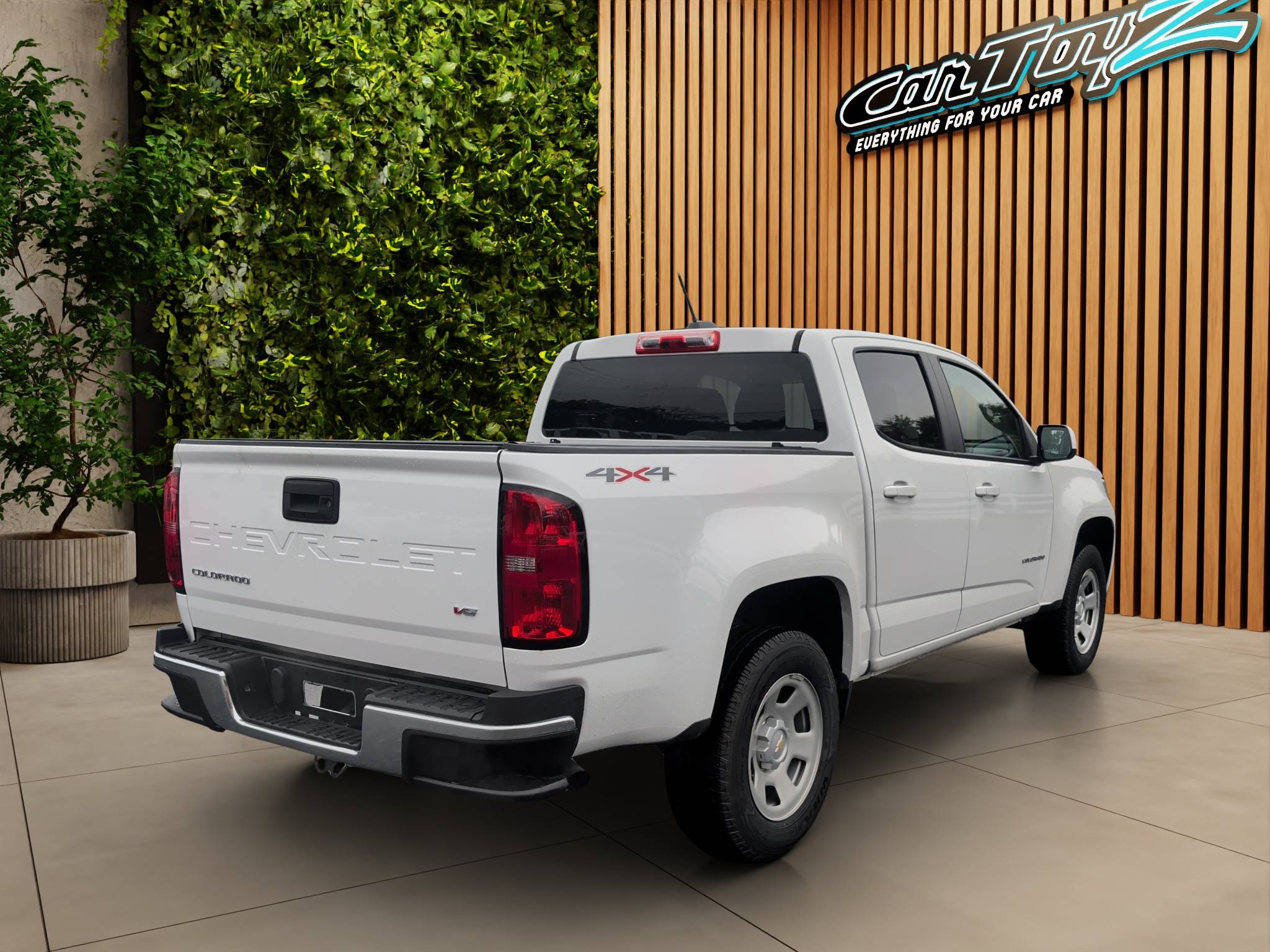 20022 CHEVROLET COLORADO WT CREW CAB 4WD • READY TO WORK  57,445 MILES • 3.6L V6 • 4WD • 8-SPEED AUTOMATIC • 1 OWNER Thumbnail
