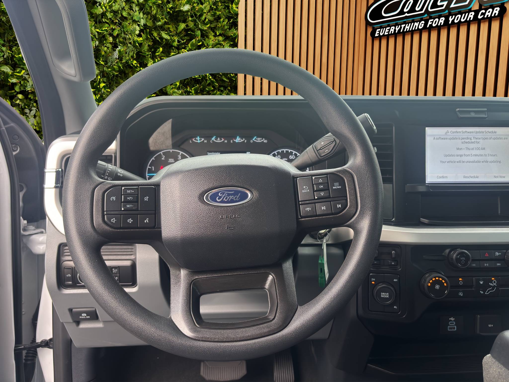2025 Ford F-250SD Thumbnail