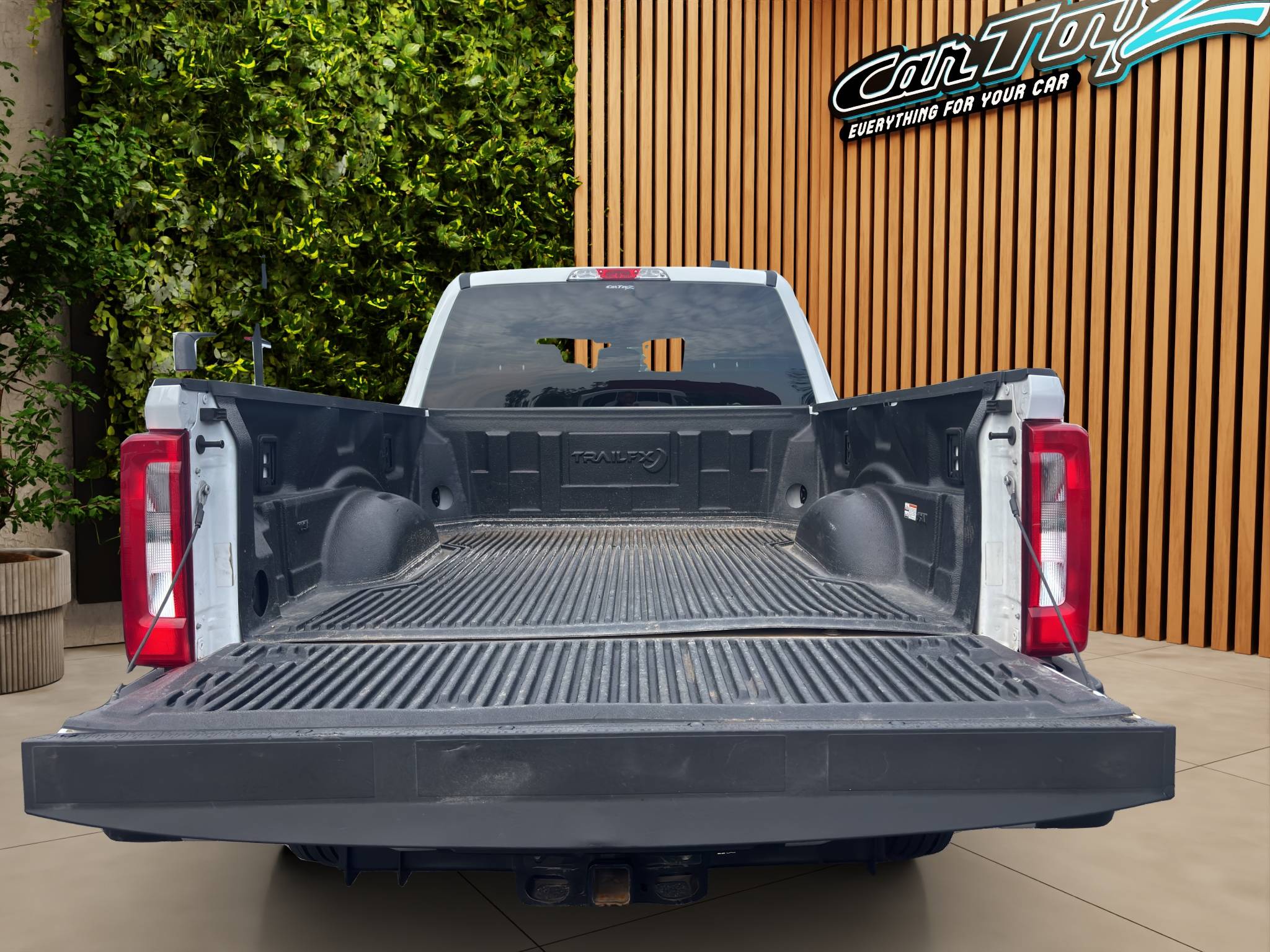 2025 Ford F-250SD Thumbnail