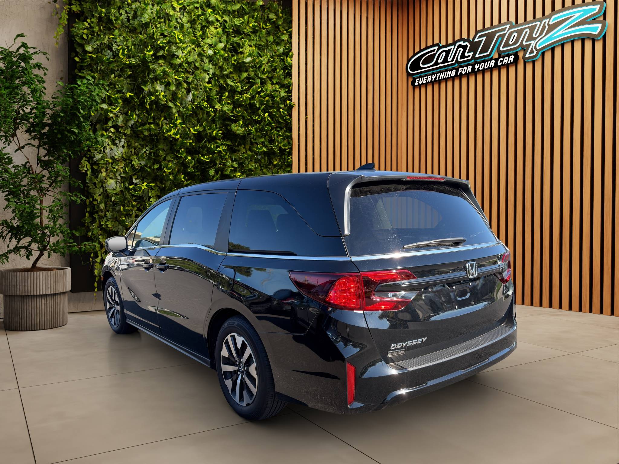 2026 HONDA ODYSSEY EX-L • LOW-MILEAGE FAMILY LUXURY  276 MILES • 3.5L V6 • FWD • 10-SPEED AUTOMATIC • CLEAN CARFAX • 1 OWNER Thumbnail