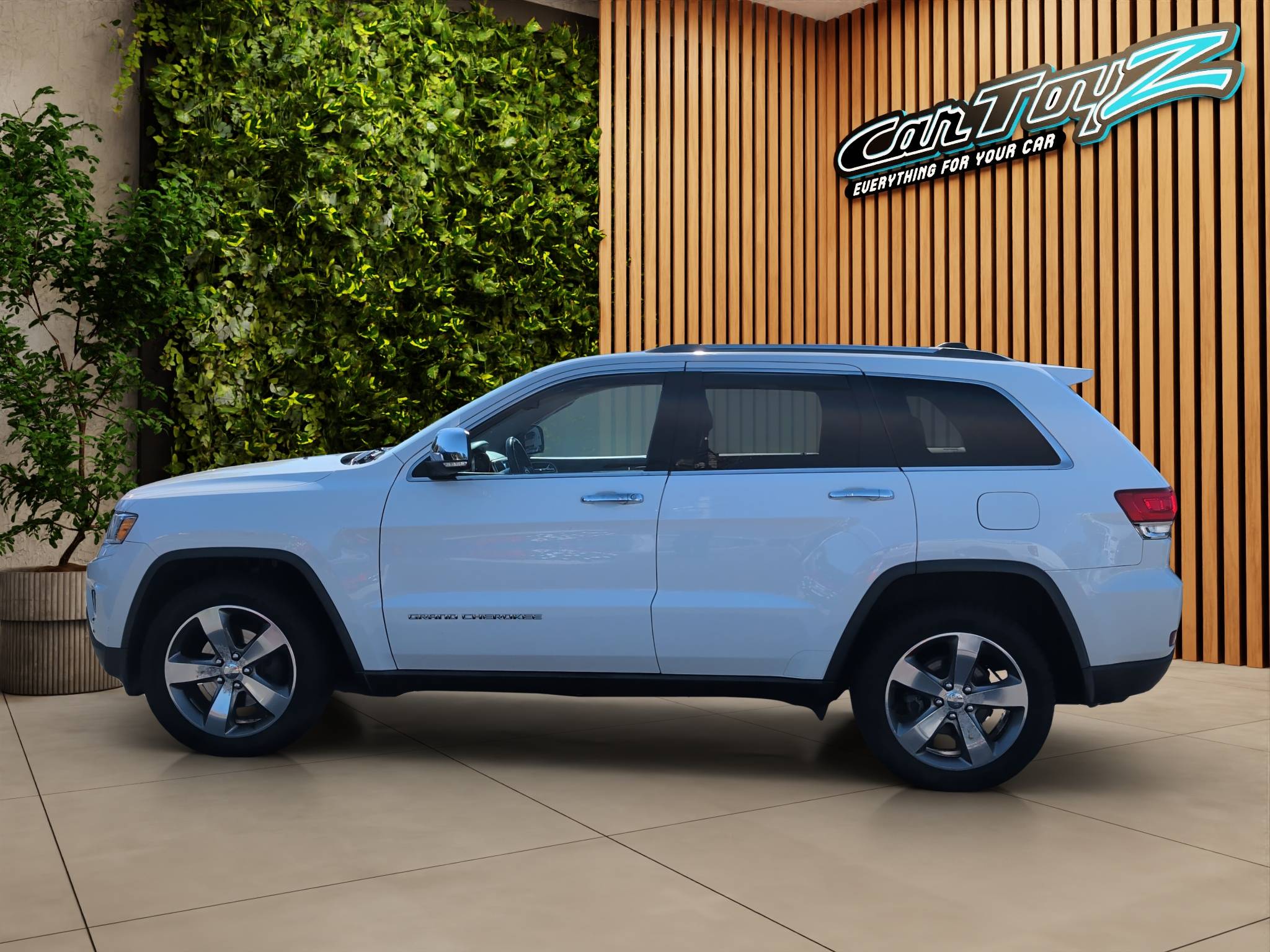 2014 JEEP GRAND CHEROKEE LIMITED • LUXURY 4WD SUV  118,470 MILES • 3.6L V6 • 4WD • 8-SPEED AUTOMATIC • CLEAN CARFAX Thumbnail