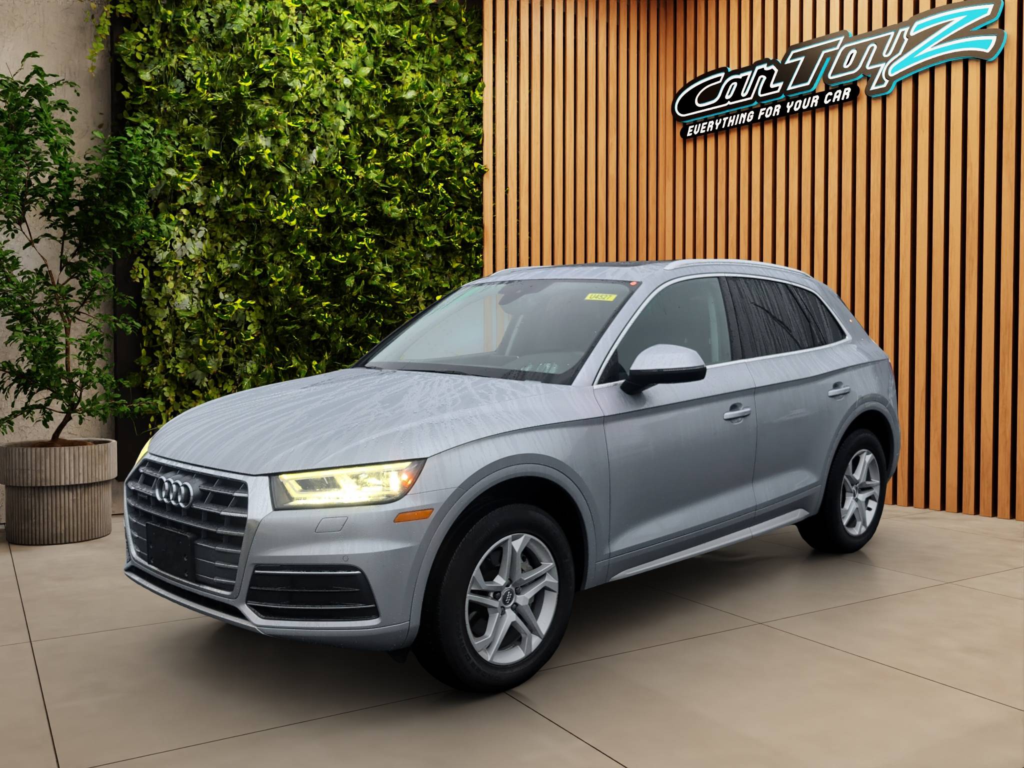 2018 AUDI Q5 PREMIUM PLUS • DEALER SPECIAL • AS-IS  98,913 MILES • 2.0L TURBO • QUATTRO AWD • 7-SPEED S TRONIC • 1 OWNER   1 OWNER • 2018 AUDI Q5 PREMIUM PLUS • QUATTRO AWD • LUXURY SUV • AS-IS SPECIAL Thumbnail