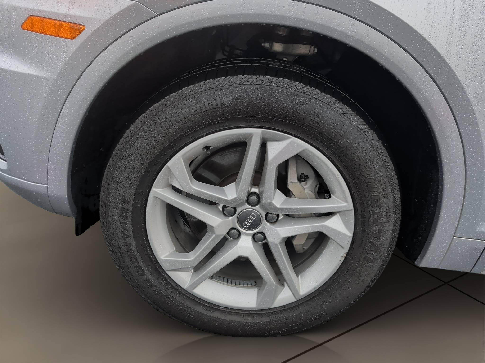 2018 AUDI Q5 PREMIUM PLUS • DEALER SPECIAL • AS-IS  98,913 MILES • 2.0L TURBO • QUATTRO AWD • 7-SPEED S TRONIC • 1 OWNER   1 OWNER • 2018 AUDI Q5 PREMIUM PLUS • QUATTRO AWD • LUXURY SUV • AS-IS SPECIAL Thumbnail