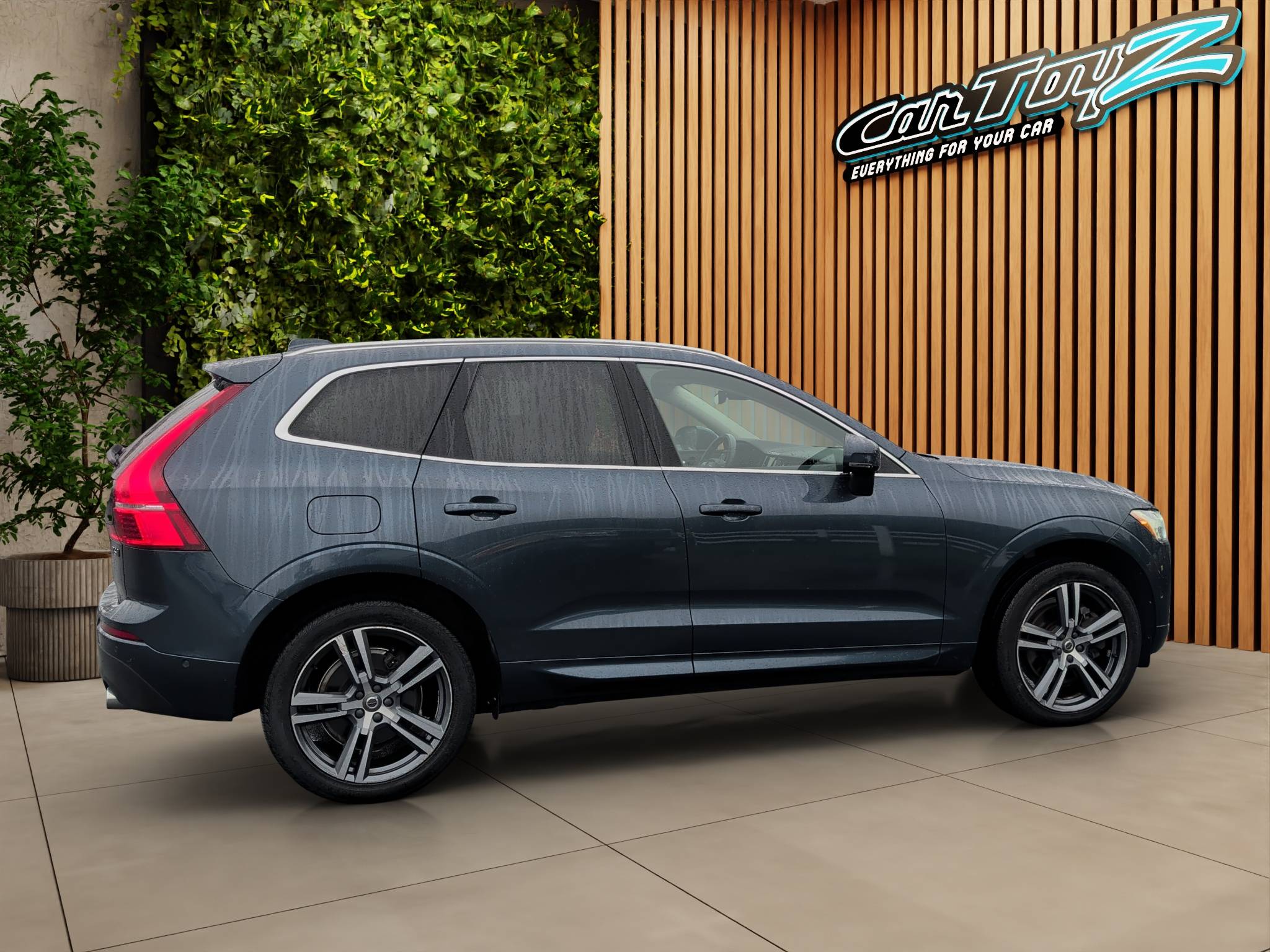 2019 VOLVO XC60 T6 MOMENTUM • TURBOCHARGED LUXURY AWD  61,592 MILES • TURBOCHARGED I4 • AWD • GEARTRONIC AUTOMATIC • CLEAN CARFAX Thumbnail
