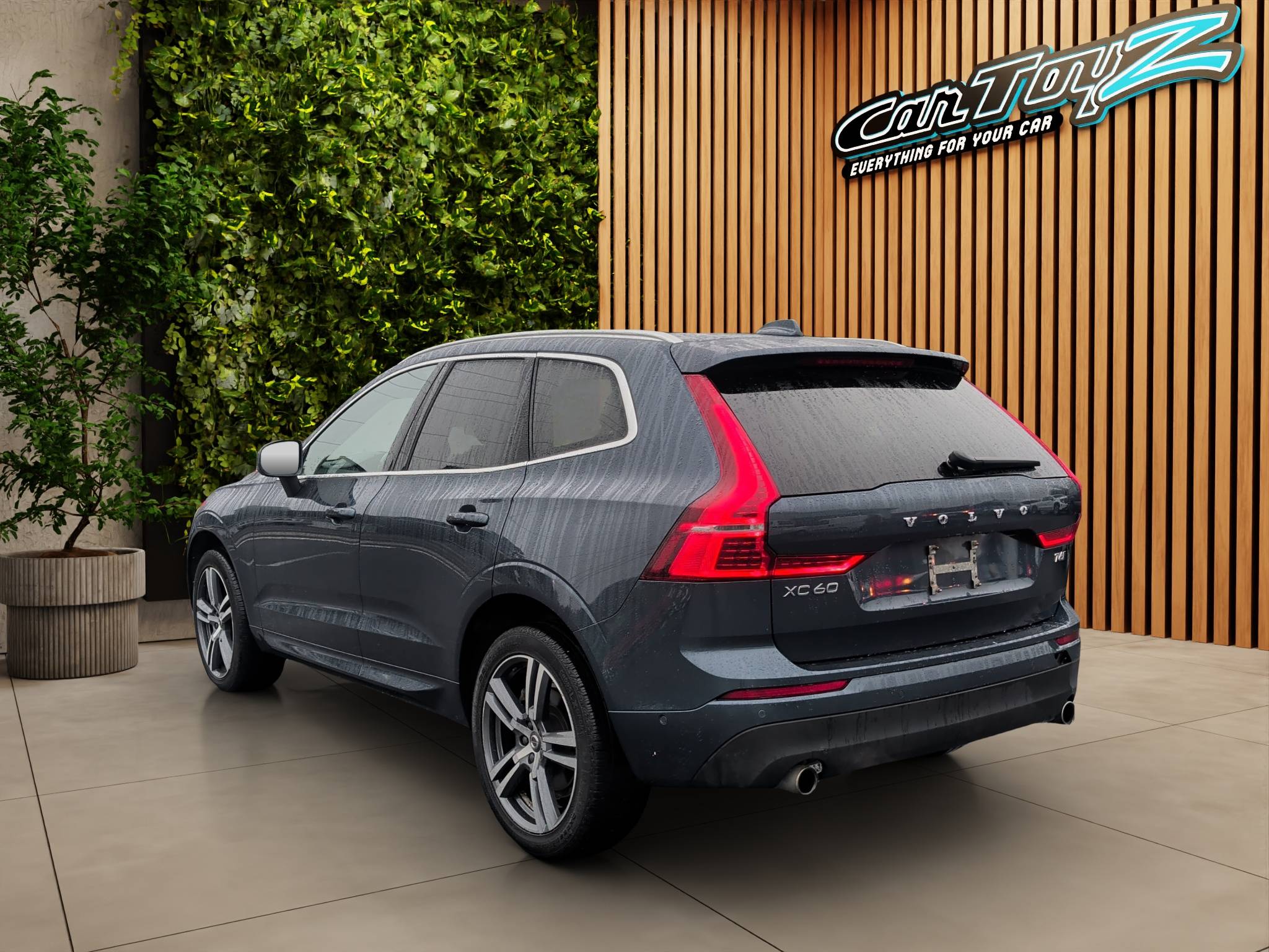 2019 VOLVO XC60 T6 MOMENTUM • TURBOCHARGED LUXURY AWD  61,592 MILES • TURBOCHARGED I4 • AWD • GEARTRONIC AUTOMATIC • CLEAN CARFAX Thumbnail