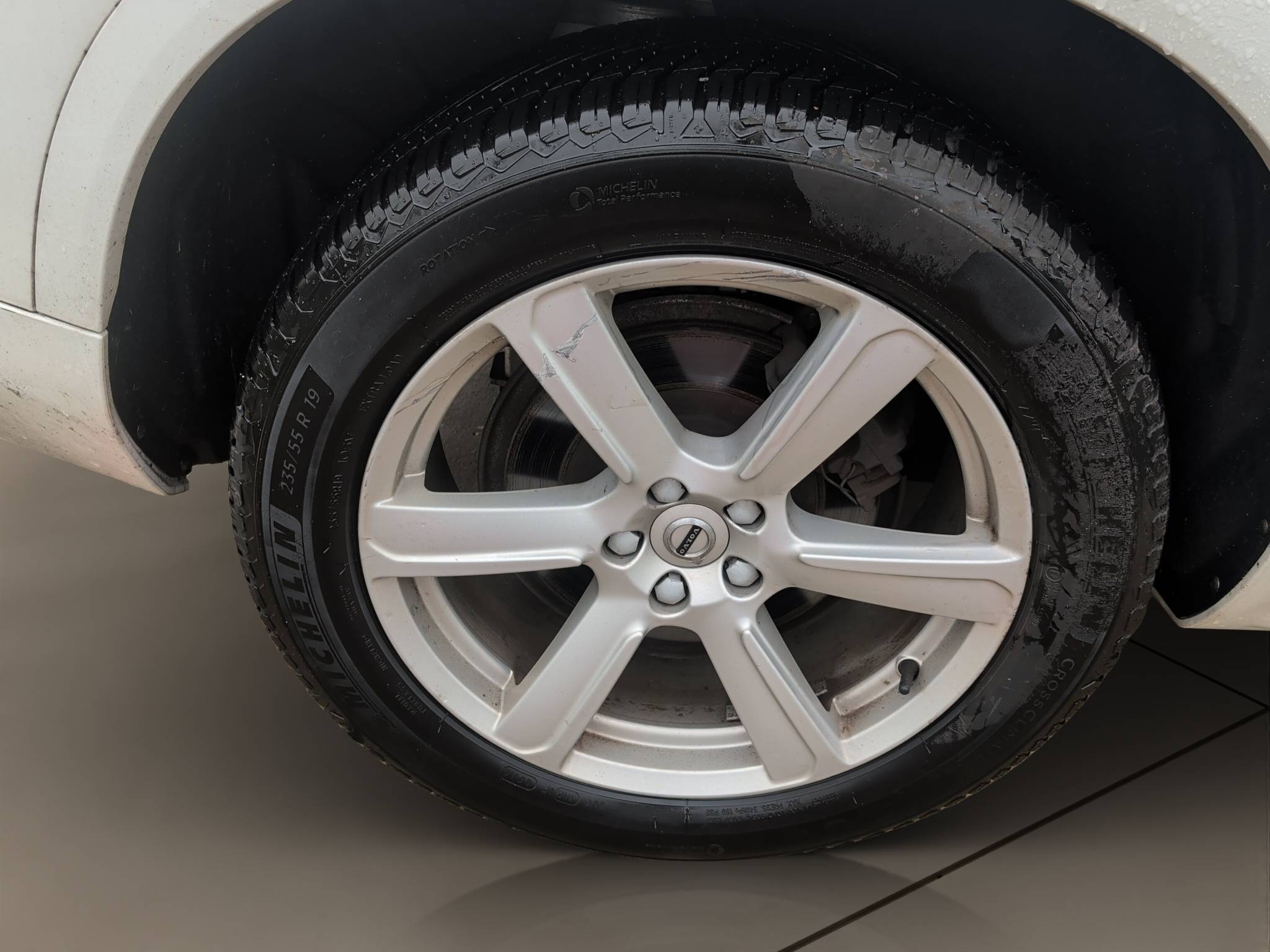 2020 VOLVO XC90 T6 MOMENTUM AWD  65,542 MILES • CLEAN CARFAX • ALL-WHEEL DRIVE Thumbnail