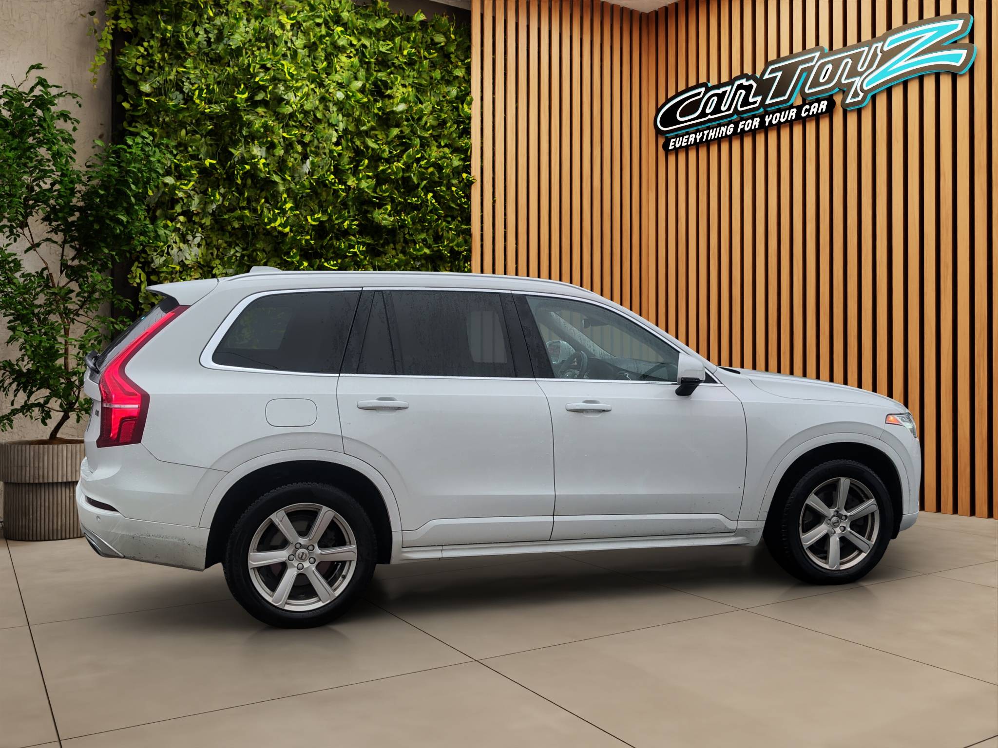 2020 VOLVO XC90 T6 MOMENTUM AWD  65,542 MILES • CLEAN CARFAX • ALL-WHEEL DRIVE Thumbnail