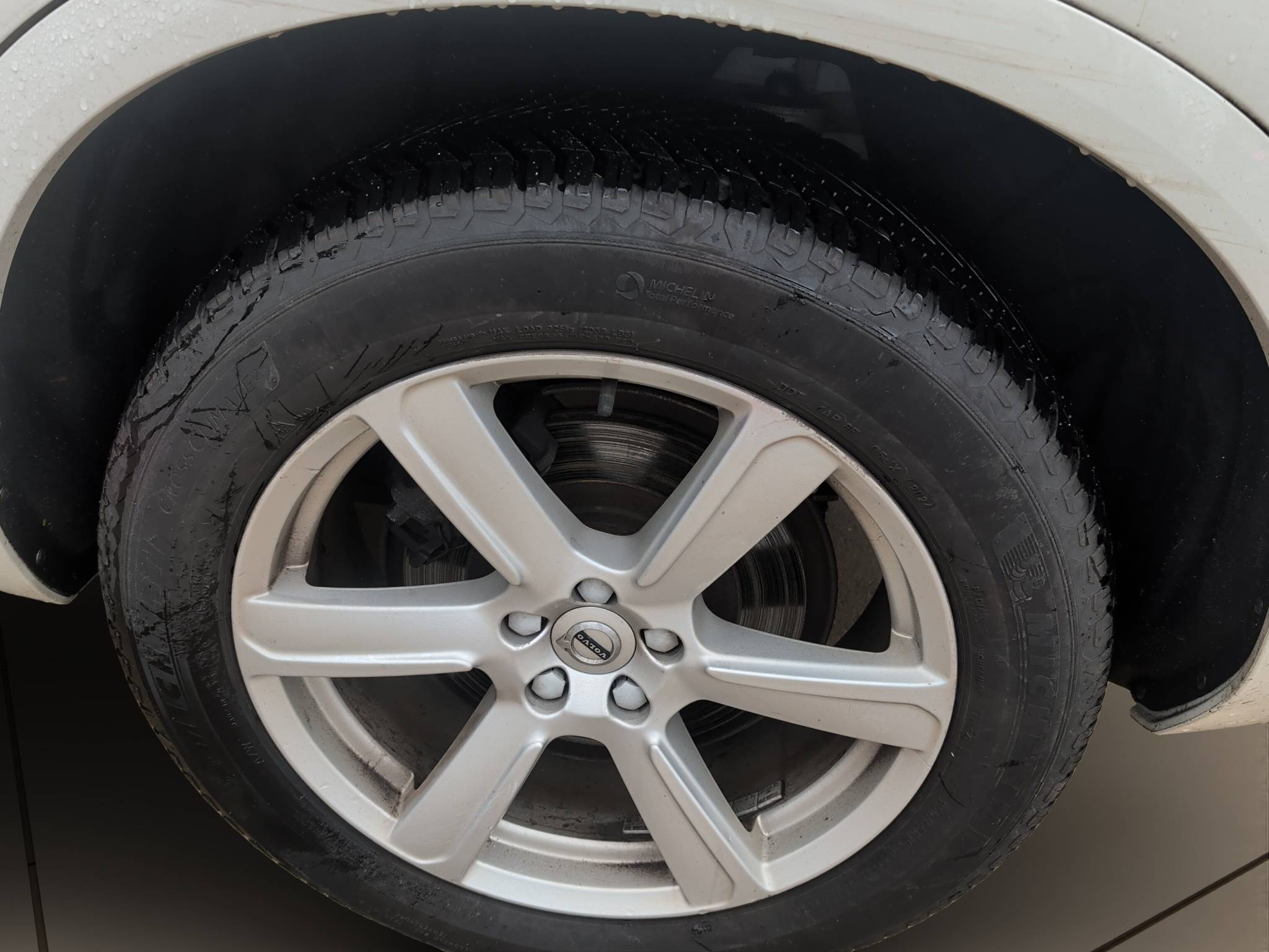2020 VOLVO XC90 T6 MOMENTUM AWD  65,542 MILES • CLEAN CARFAX • ALL-WHEEL DRIVE Thumbnail