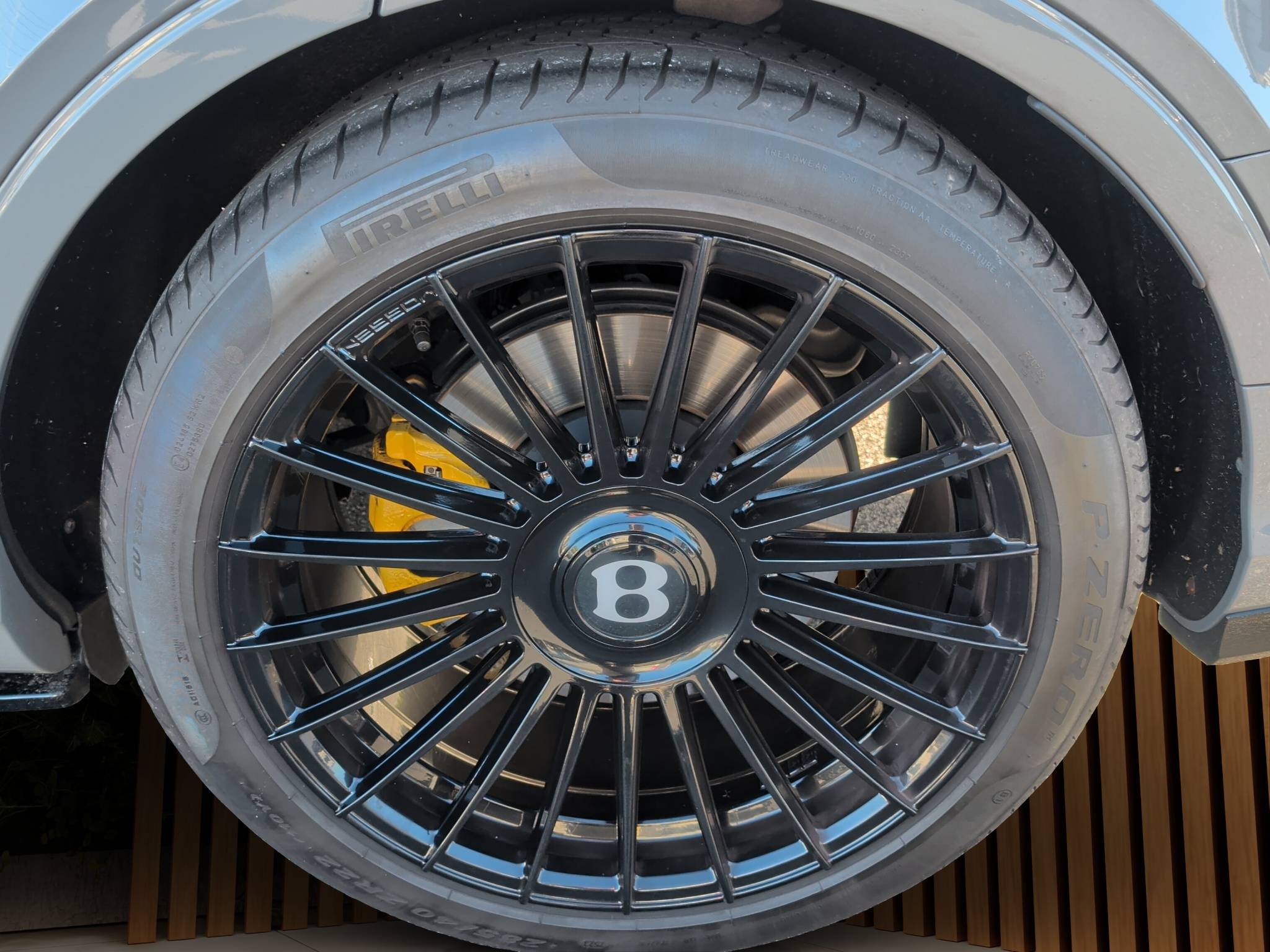 2023 BENTLEY BENTAYGA S V8 • 1 OF 1 CUSTOM FACTORY BUILD  5,180 MILES • CLEAN CARFAX • 1 OWNER • TWIN-TURBO V8 • CUSTOM YELLOW INTERIOR Thumbnail