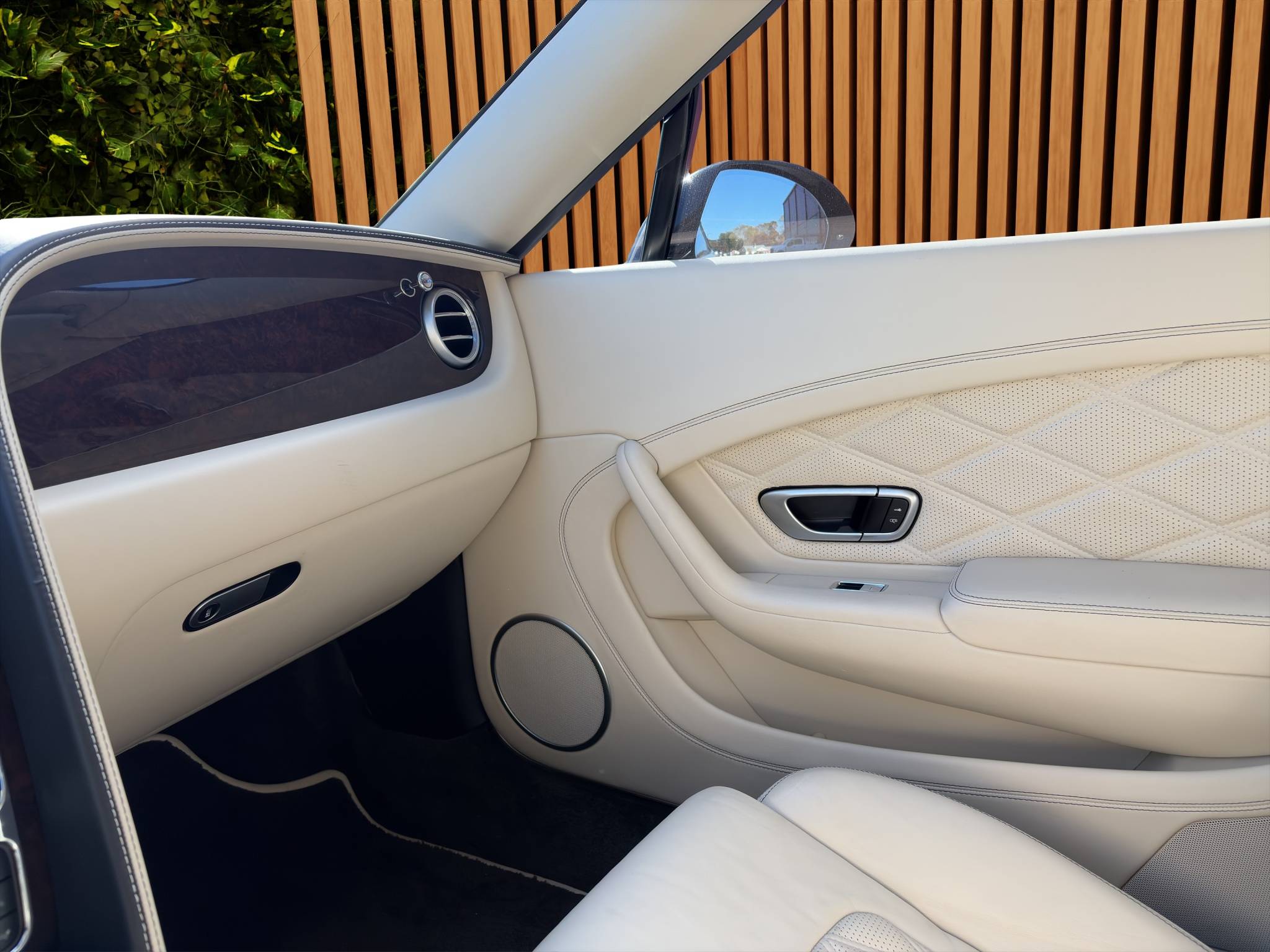 2015 BENTLEY CONTINENTAL GT V8 S CONVERTIBLE  17,058 MILES • CLEAN CARFAX • TWIN-TURBO V8 • AWD Thumbnail