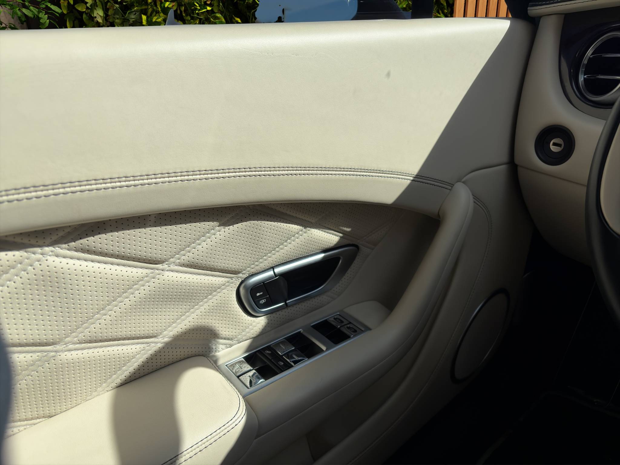 2015 BENTLEY CONTINENTAL GT V8 S CONVERTIBLE  17,058 MILES • CLEAN CARFAX • TWIN-TURBO V8 • AWD Thumbnail