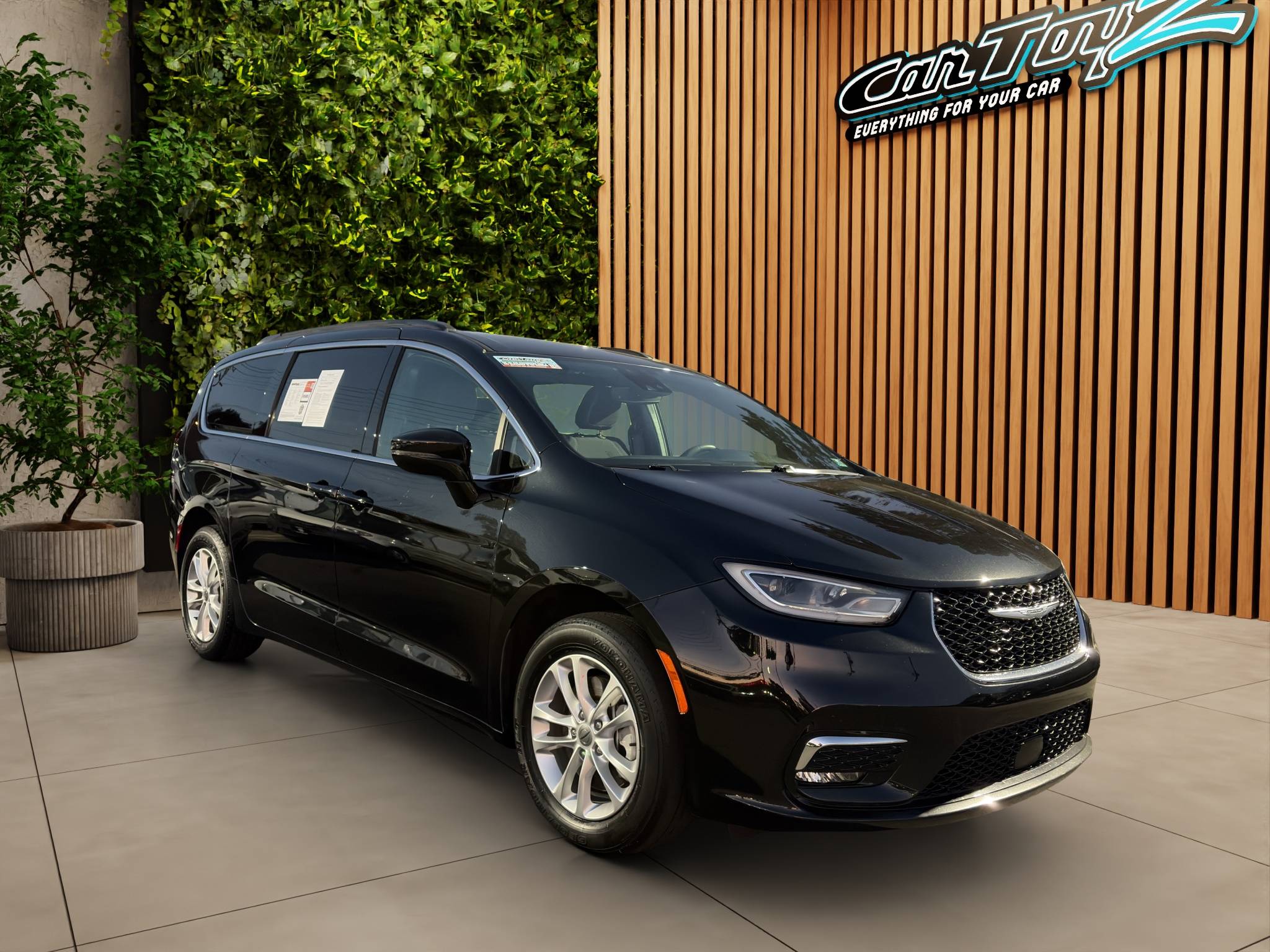 2022 CHRYSLER PACIFICA TOURING AWD  69,829 MILES • CLEAN CARFAX • 1 OWNER • AWD