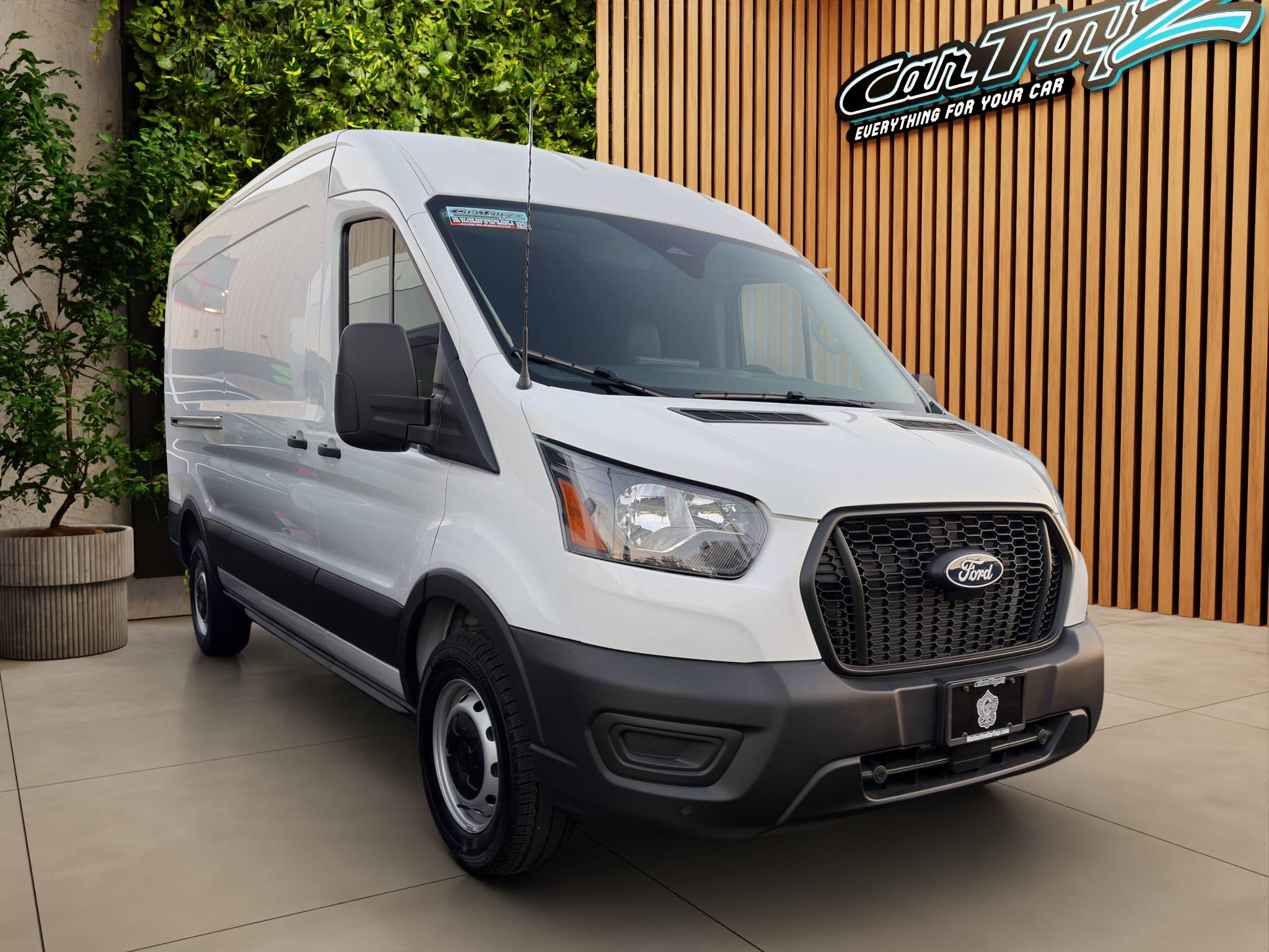 2026 FORD TRANSIT-250 BASE CARGO VAN RWD  17 MILES • CLEAN CARFAX • 148" WHEELBASE • 3.5L V6