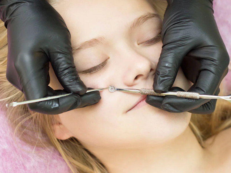 Deep Cleaning Facial